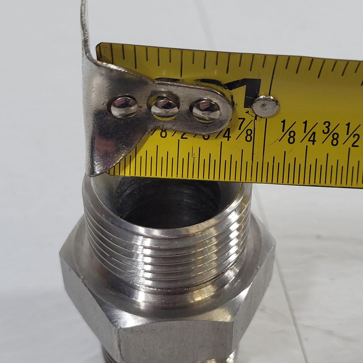 Stainless Steel 1/2in Tube Compression x 1/2in Male NPT Connector Fitting Body