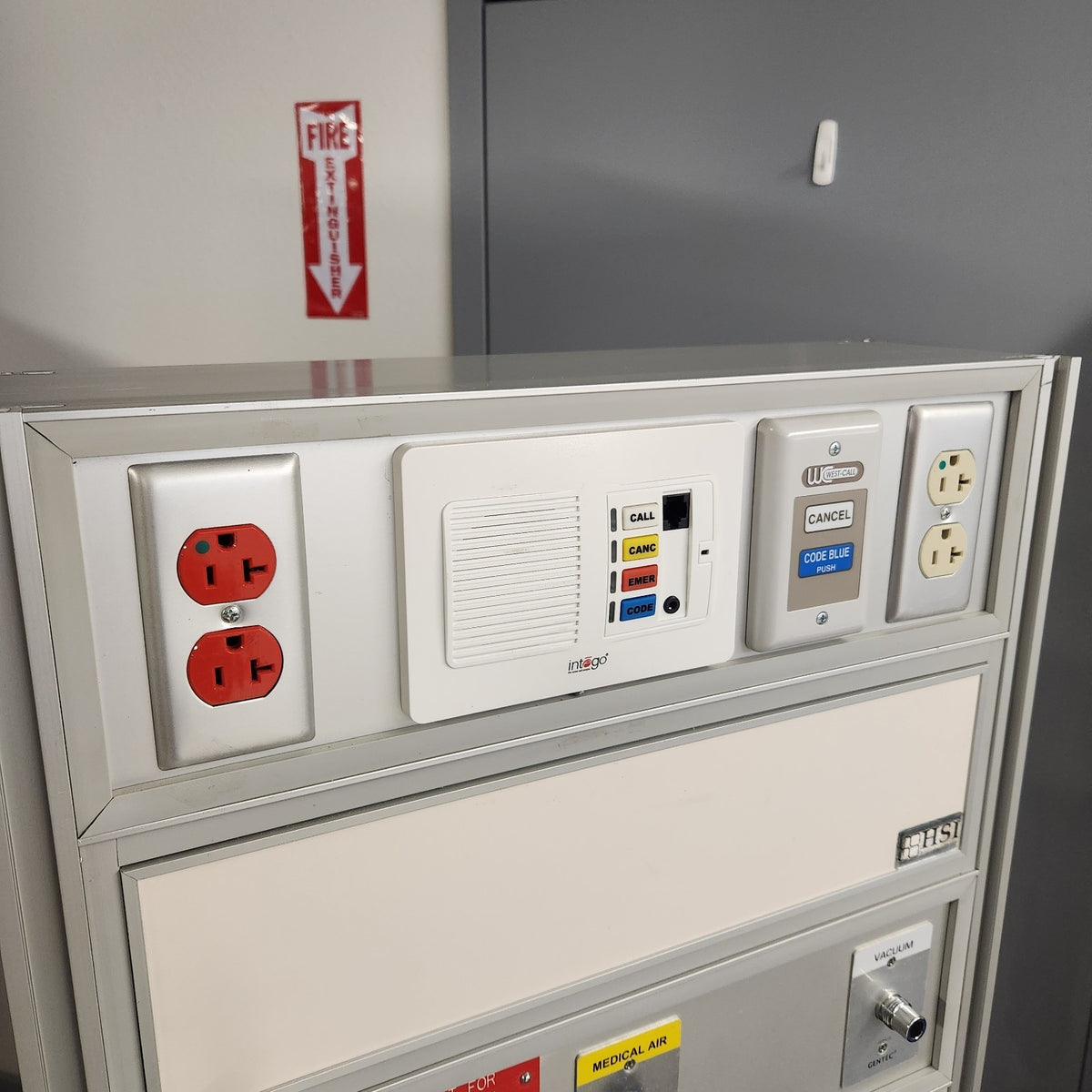 HSI Cogent Training Headwall Medical Simulation Station Air Vacuum Outlets