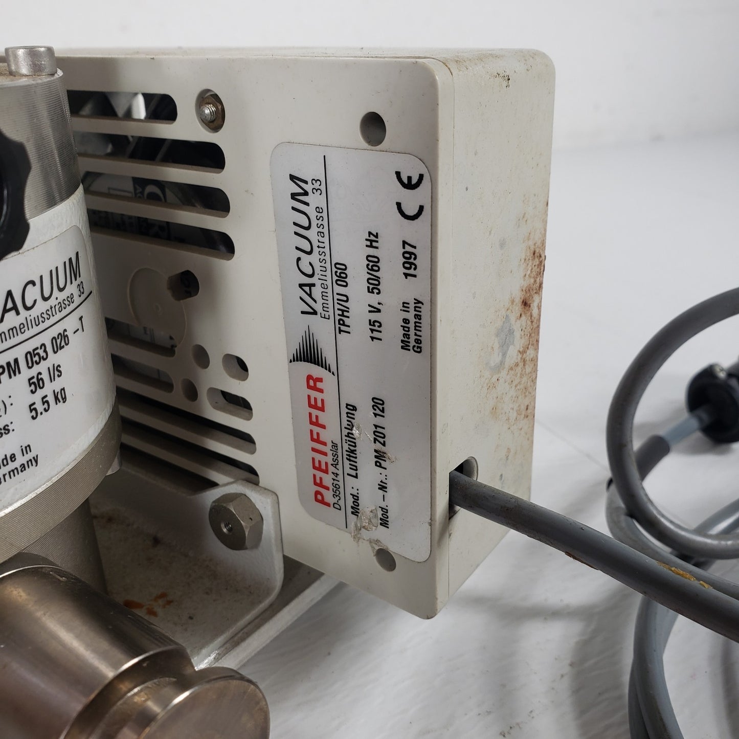 TESTED to E-6 Pfeiffer TMU-065 Turbomolecular Pump Ultra High Vacuum w/ TCP-015