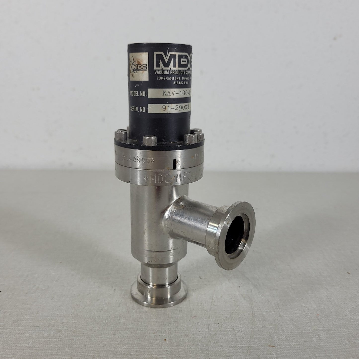 MDC 311073 KAV-100-P KF25 NW25 Pneumatic NC SS High Vacuum Angle Valve Tested