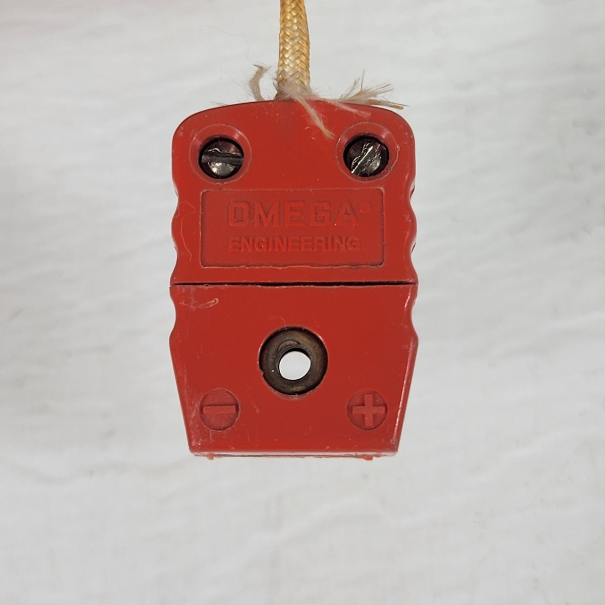 OMEGA DPi16 Digital Temperature Process Panel Meter w/ Thermocouple Jack
