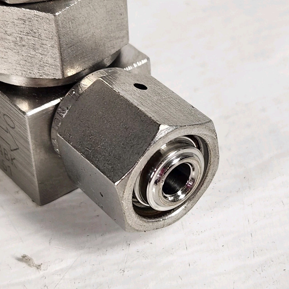Nupro Swagelok SS-4BK-V51 1/4" Female VCR Manual Bellows Sealed Valve