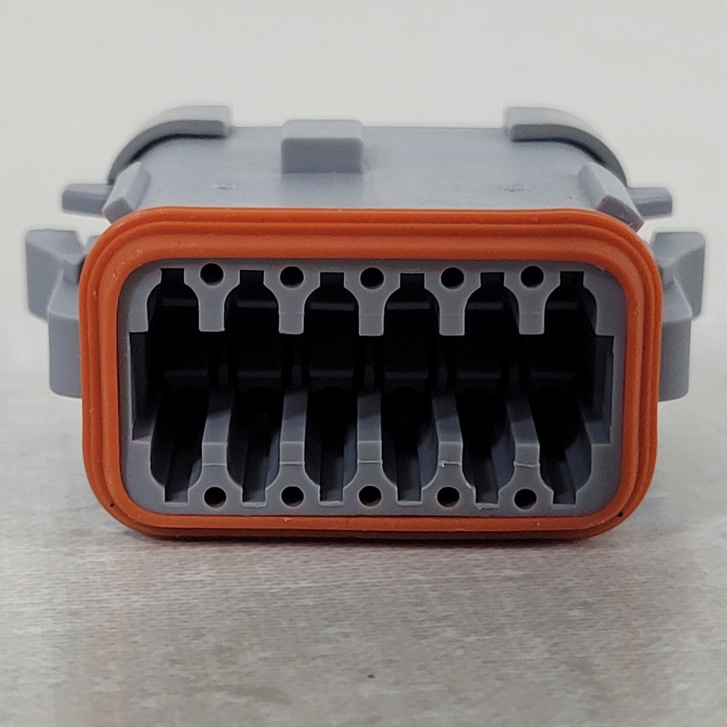 Lot of 10 Amphenol AT06-12SA-EC01 12-Way Plug Connector Housings Deutsch