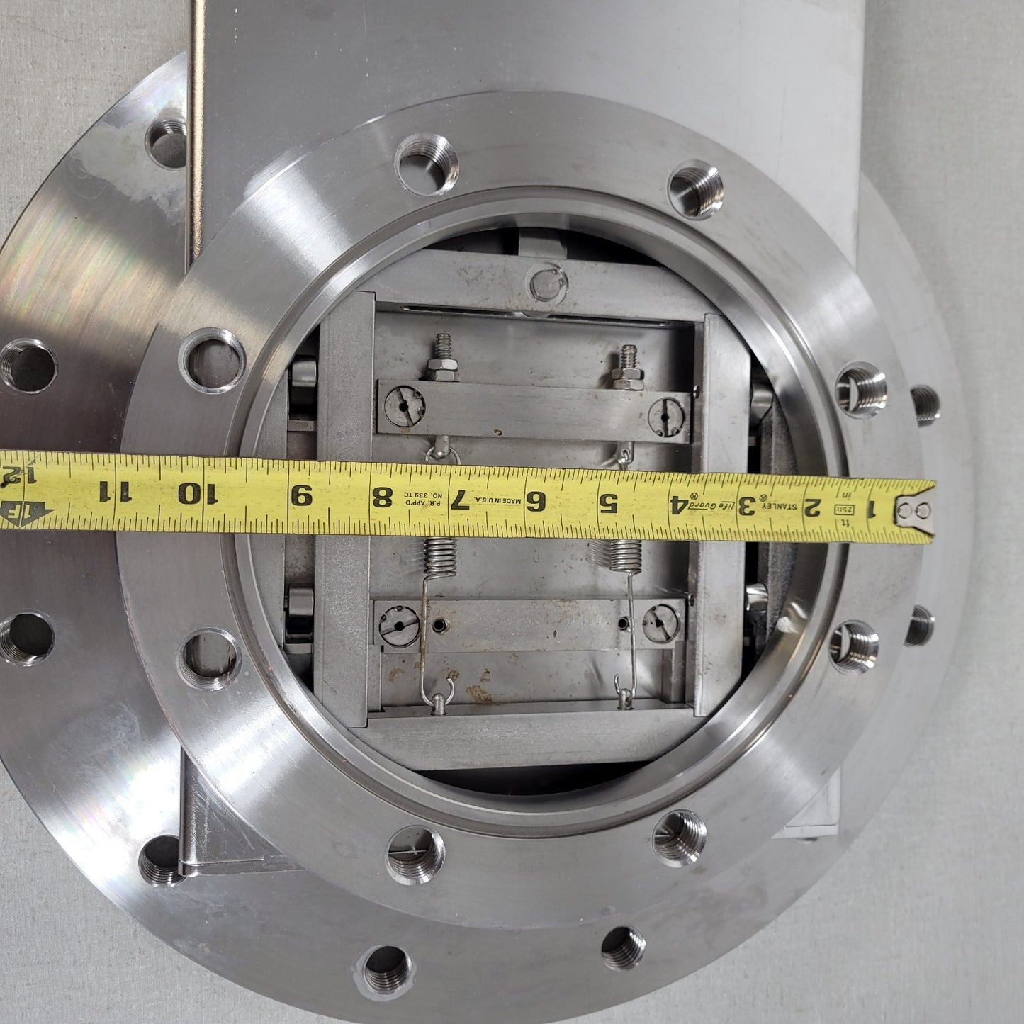 TESTED MDC GV-8000V-ASA-P 8in Bore Pneumatic Vacuum Gate Valve 16in, 11in OD ASA
