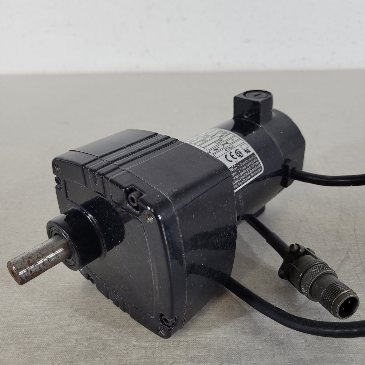 Bodine 24A2BEPM-D4 DC Gearmotor 130V 14 RPM 180:1 40 lb-in Torque