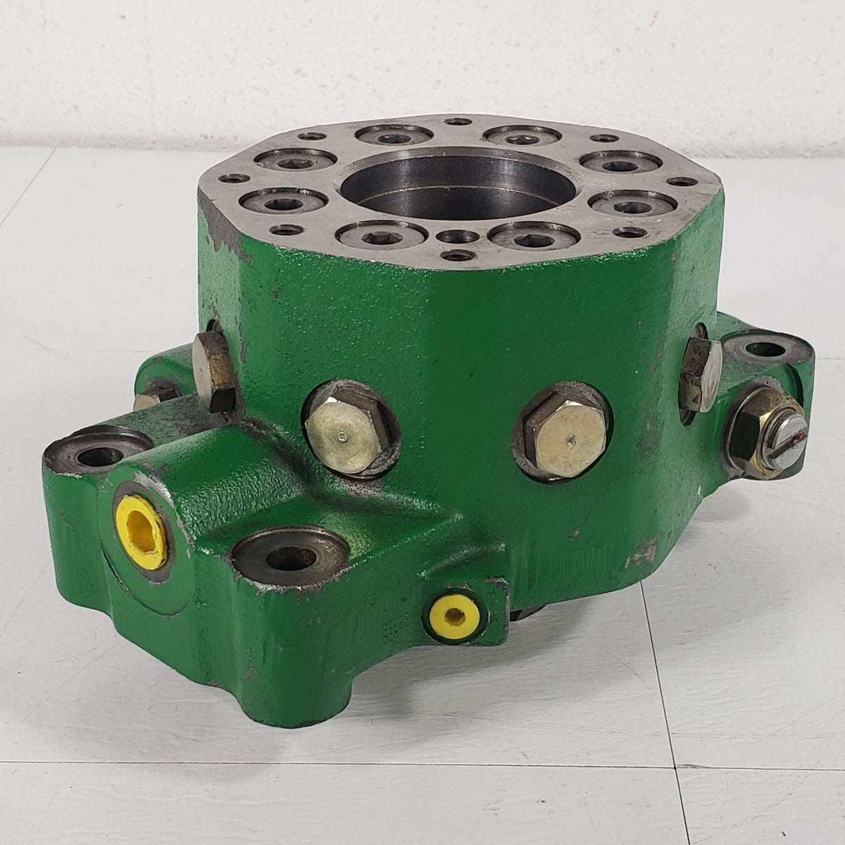 John Deere 8-Piston Tractor Hydraulic Pump Housing Assembly OEM For Parts