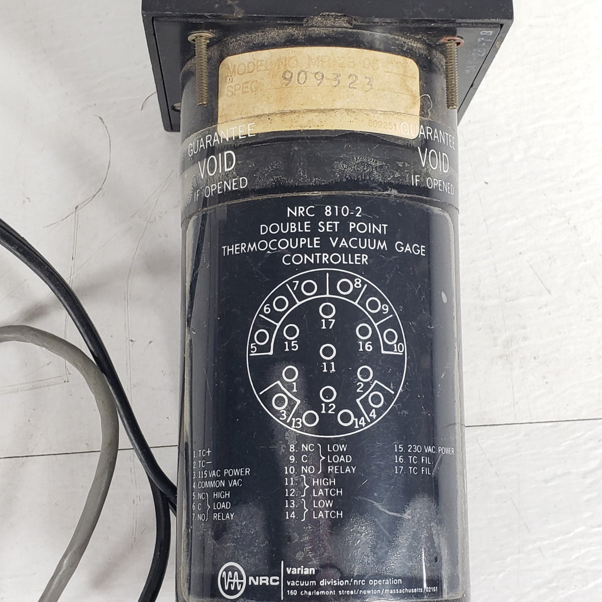 Varian NRC 810-2 Thermocouple Vacuum Gauge Controller w/ Power Sensor Cables