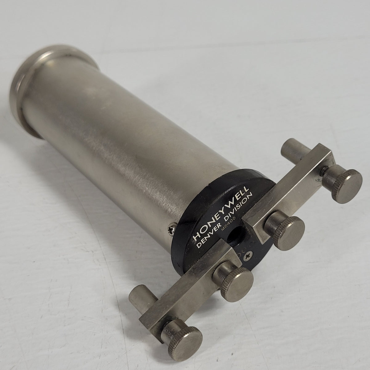 Honeywell M2405 100 Ohm Precision Resistance Standard Resistor Metal Housing
