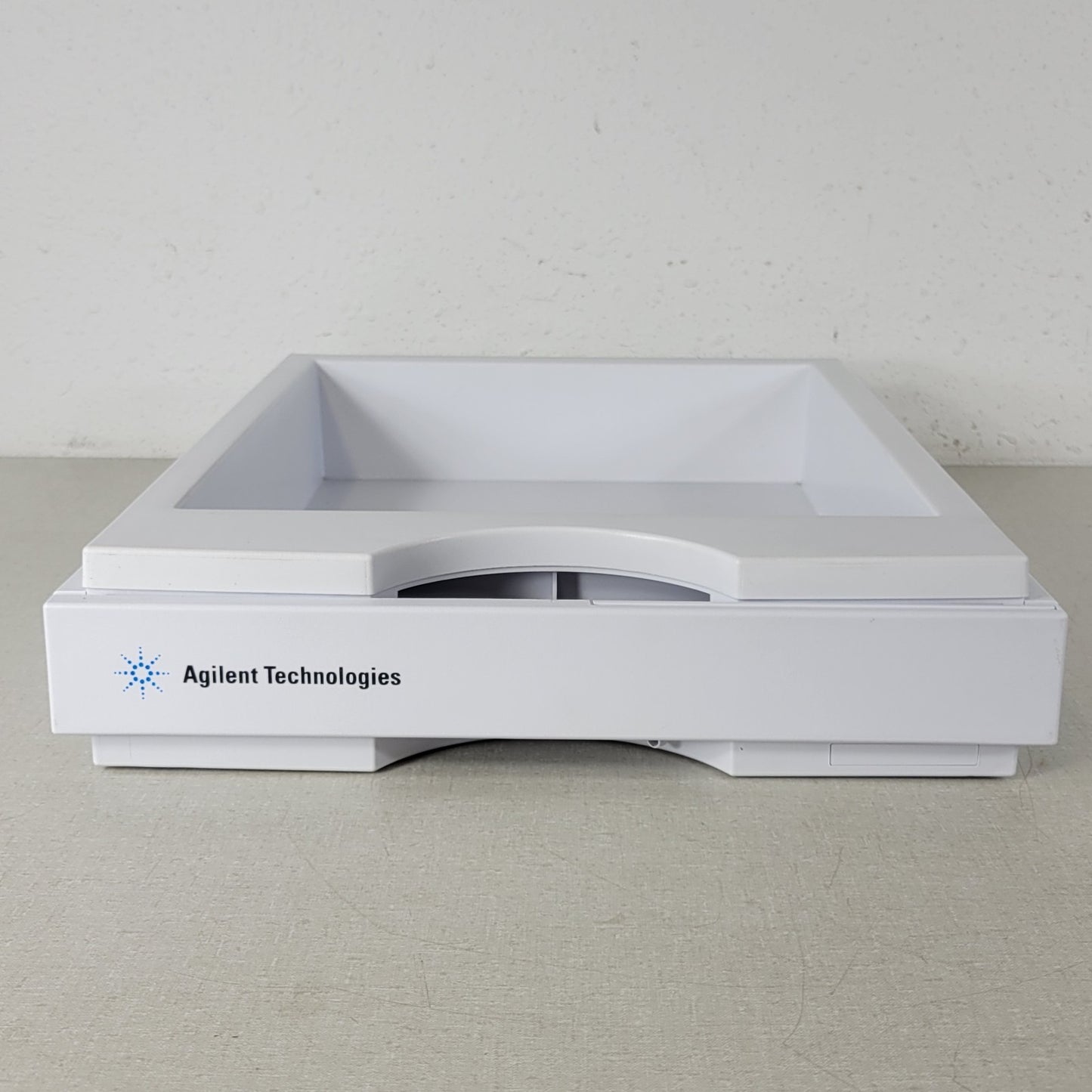 Agilent Technologies 1200 Series HPLC Solvent Bottle Tray w/ Front Panel