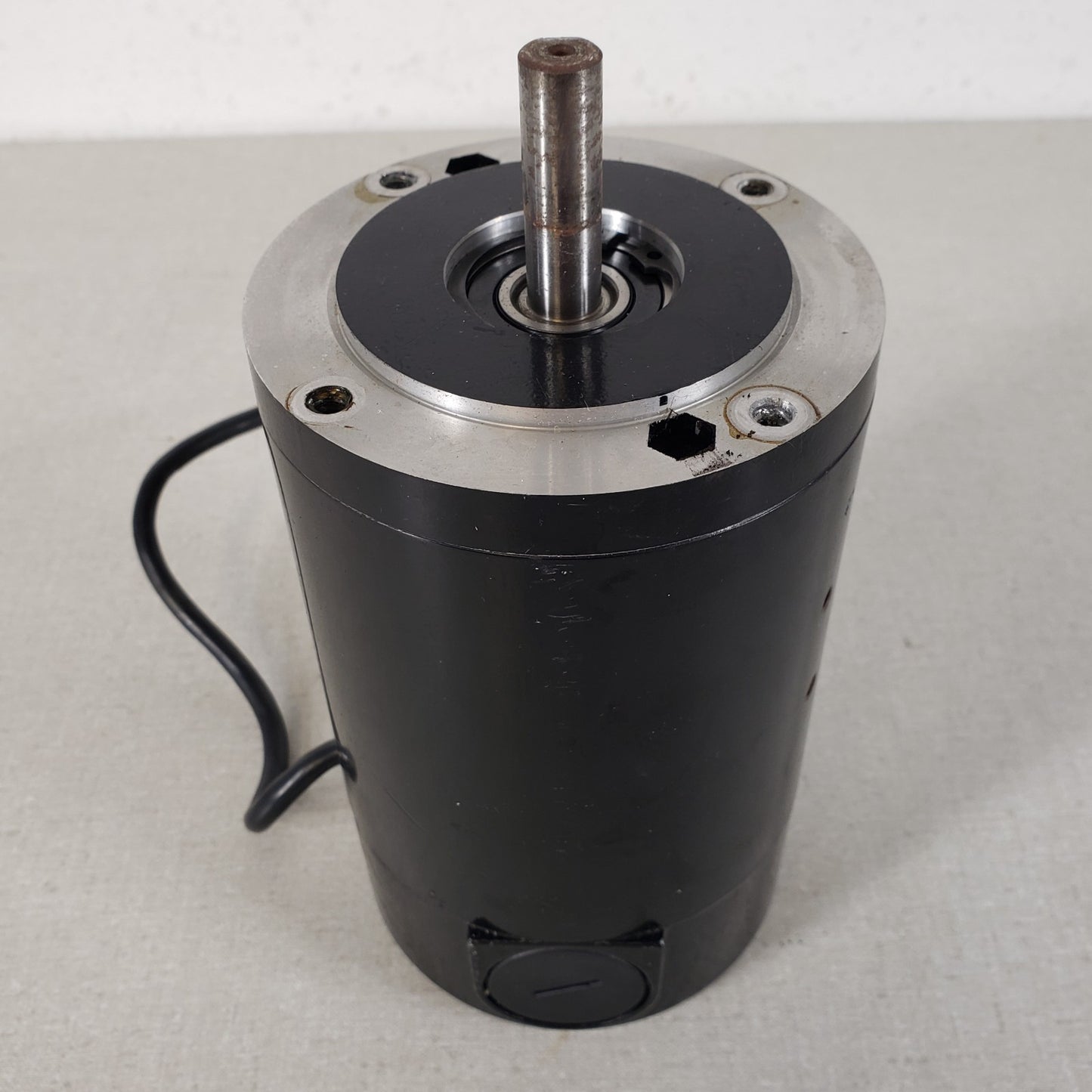 Bodine Electric Company 42D5BEPM Permanent Magnet DC Motor 1/4 HP Single Phase