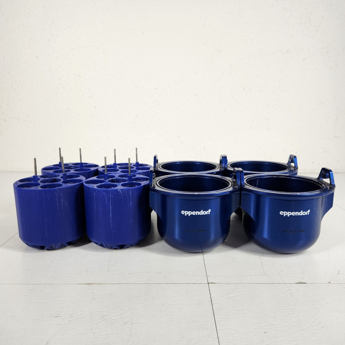 Lot 4 Eppendorf 5820741007 S-4-104 750mL Buckets + 5825733002 Adapters
