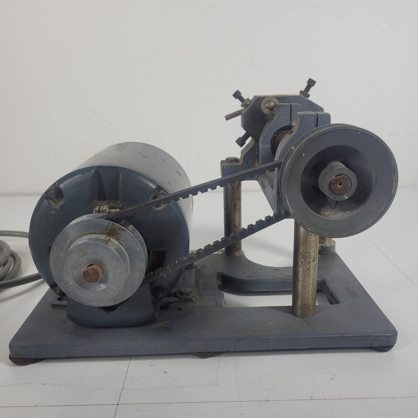 Arthur H Thomas Wiley Mini Mill Laboratory Knife Grinder 1/4HP 115V Vintage