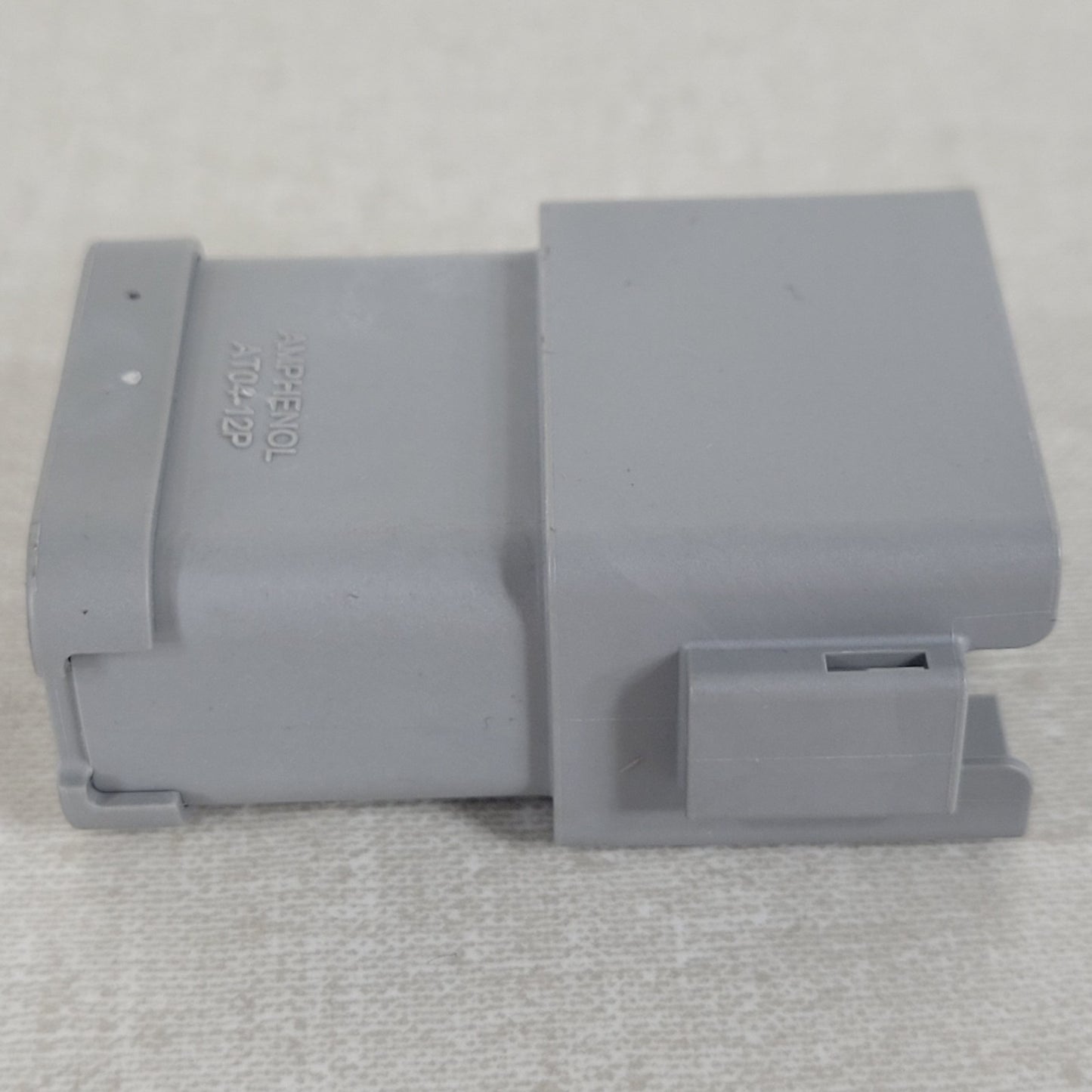 Lot of 4 Amphenol Sine AT04-12PA-P026 12-Way Bussed Receptacle DT04 Compatible