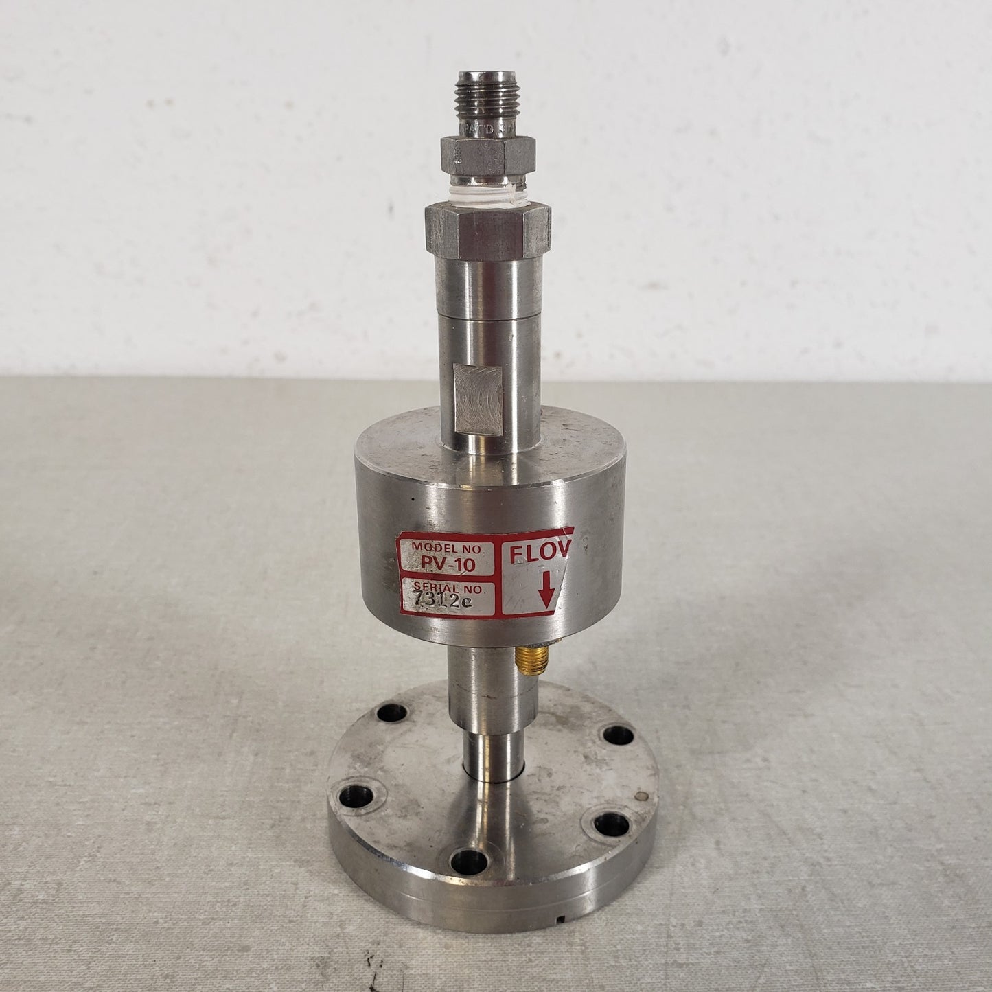 Perkin-Elmer PV10 Piezoelectric Gas Leak Valve DN35CF to 1/4" VCR High Vacuum