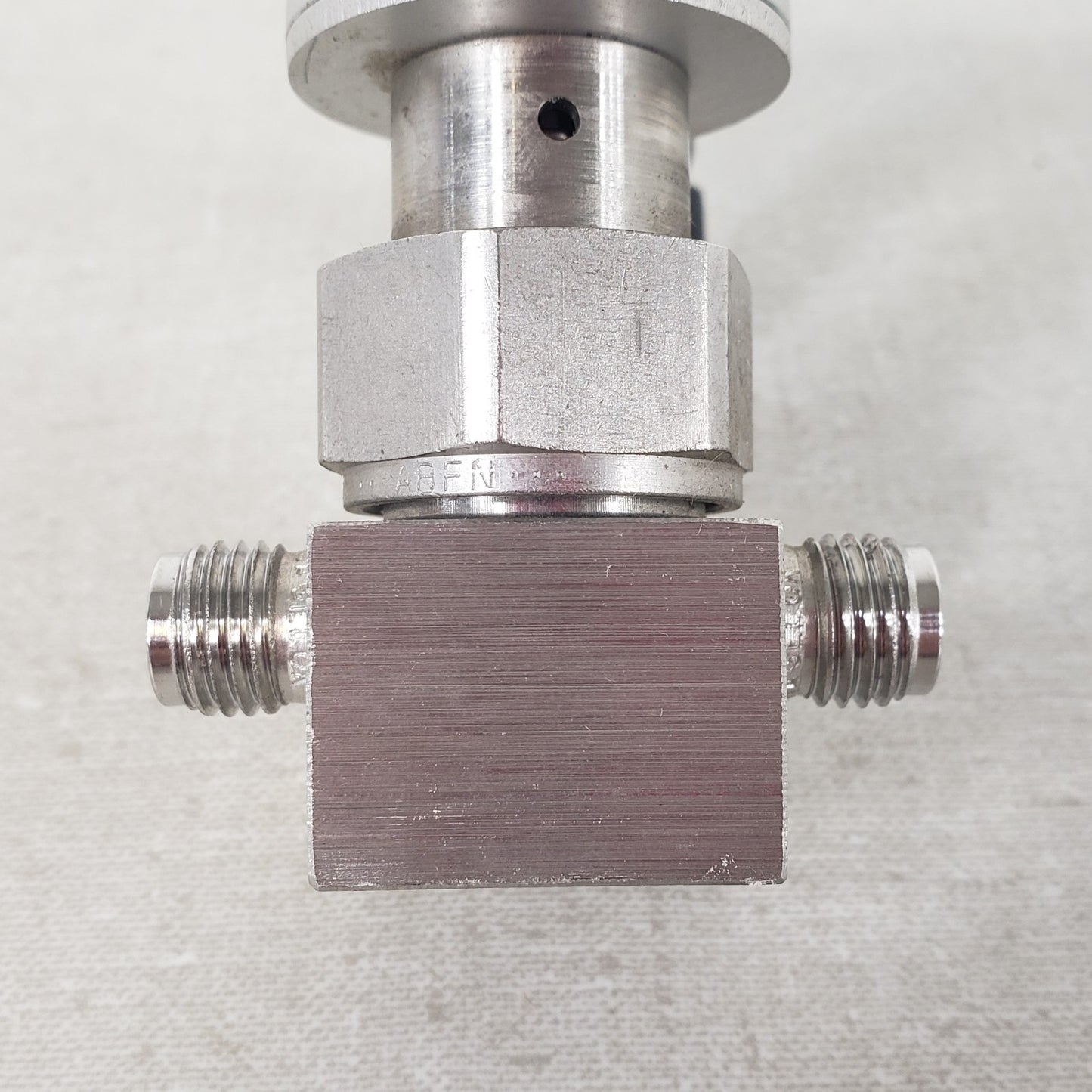 NUPRO Swagelok SS-4BK-1C Pneumatic Bellows Valve 1/4in Tube Fitting