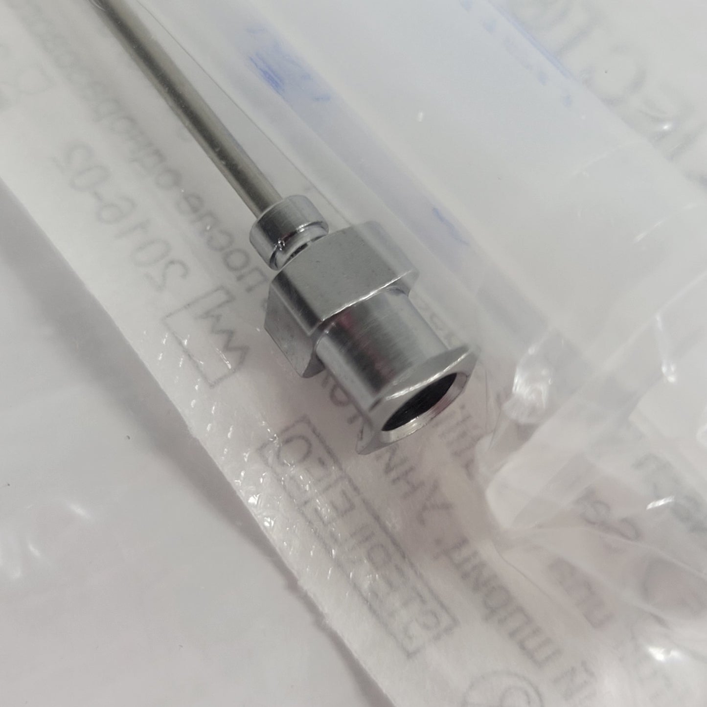 Waters WAT025559 HPLC Pump Priming Luer Lock Srng & Ndl w/ Nut & Ferrule