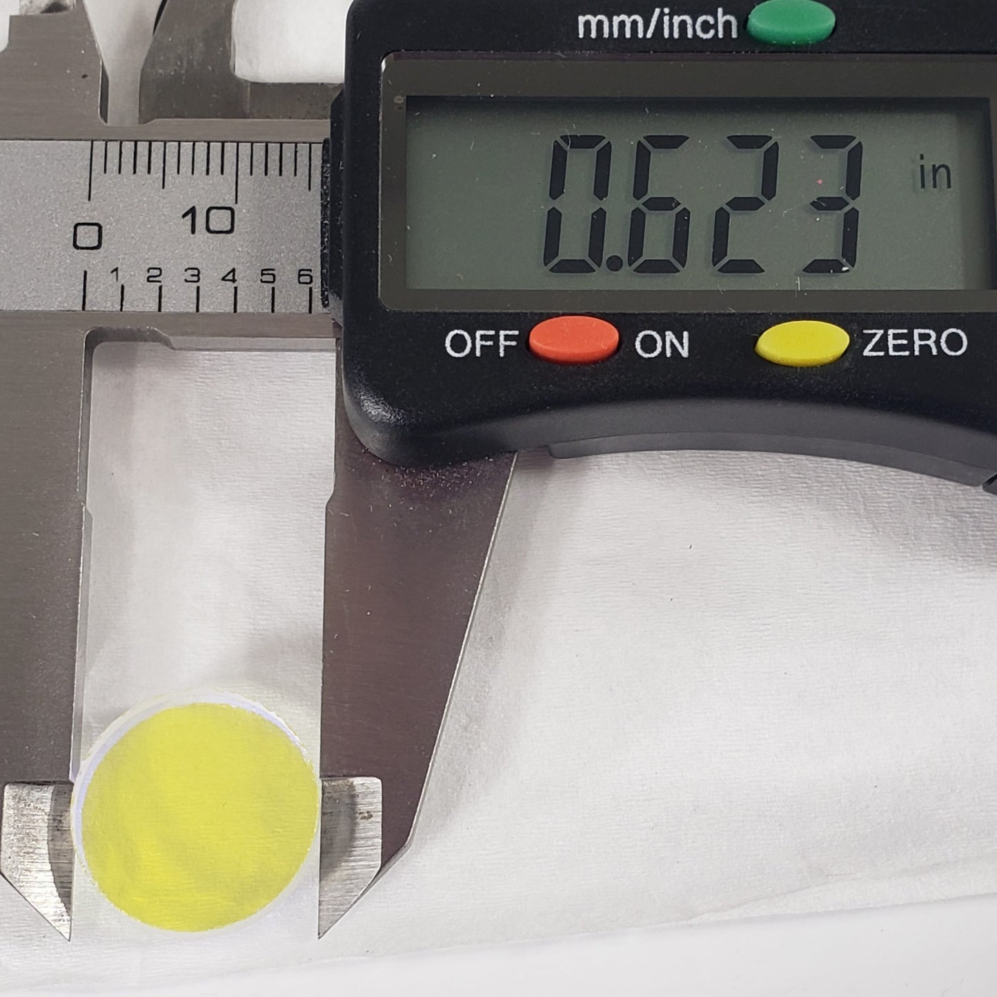 Lot of 2 Spectrum 685LP 5/8" Optical Longpass Filters 685nm Flow Cytometry