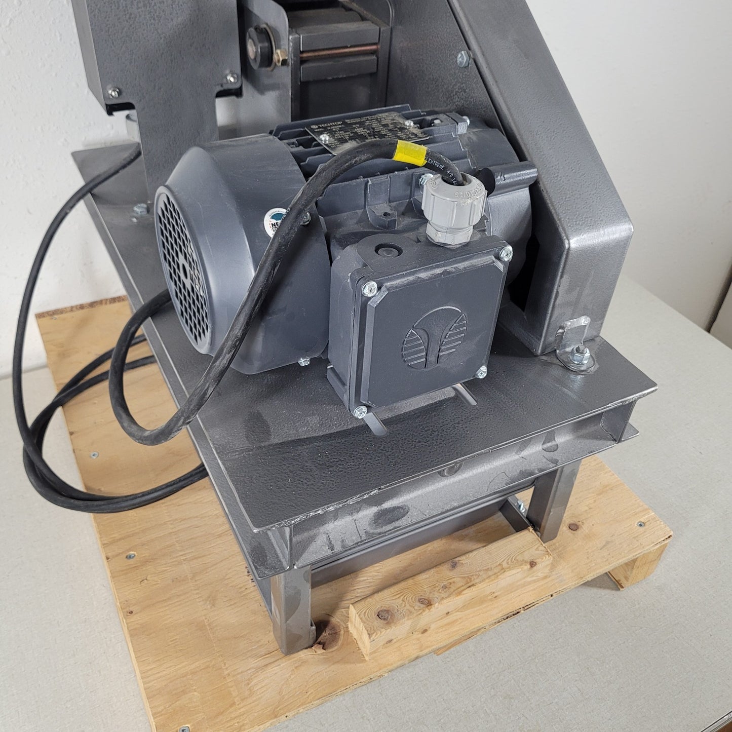 TESTED Gilson LC-27 Laboratory Jaw Rock Crusher 1HP Variable Speed 115V
