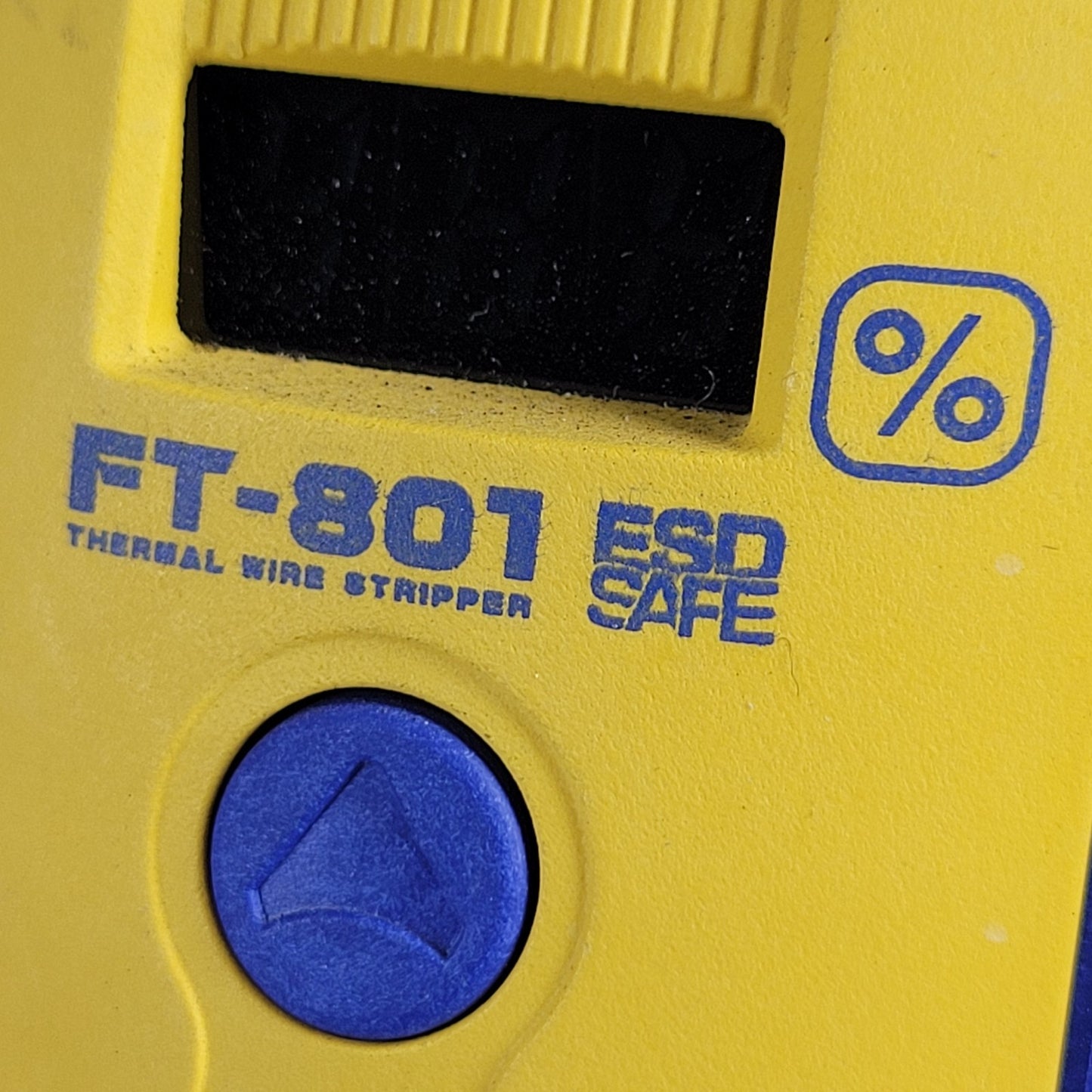 Hakko FT-801 Thermal Wire Stripper Station w/ Handpiece Cables ESD