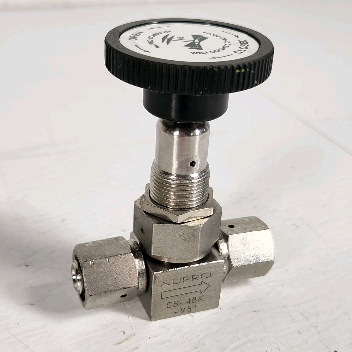 Nupro Swagelok SS-4BK-V51 1/4" Female VCR Manual Bellows Sealed Valve