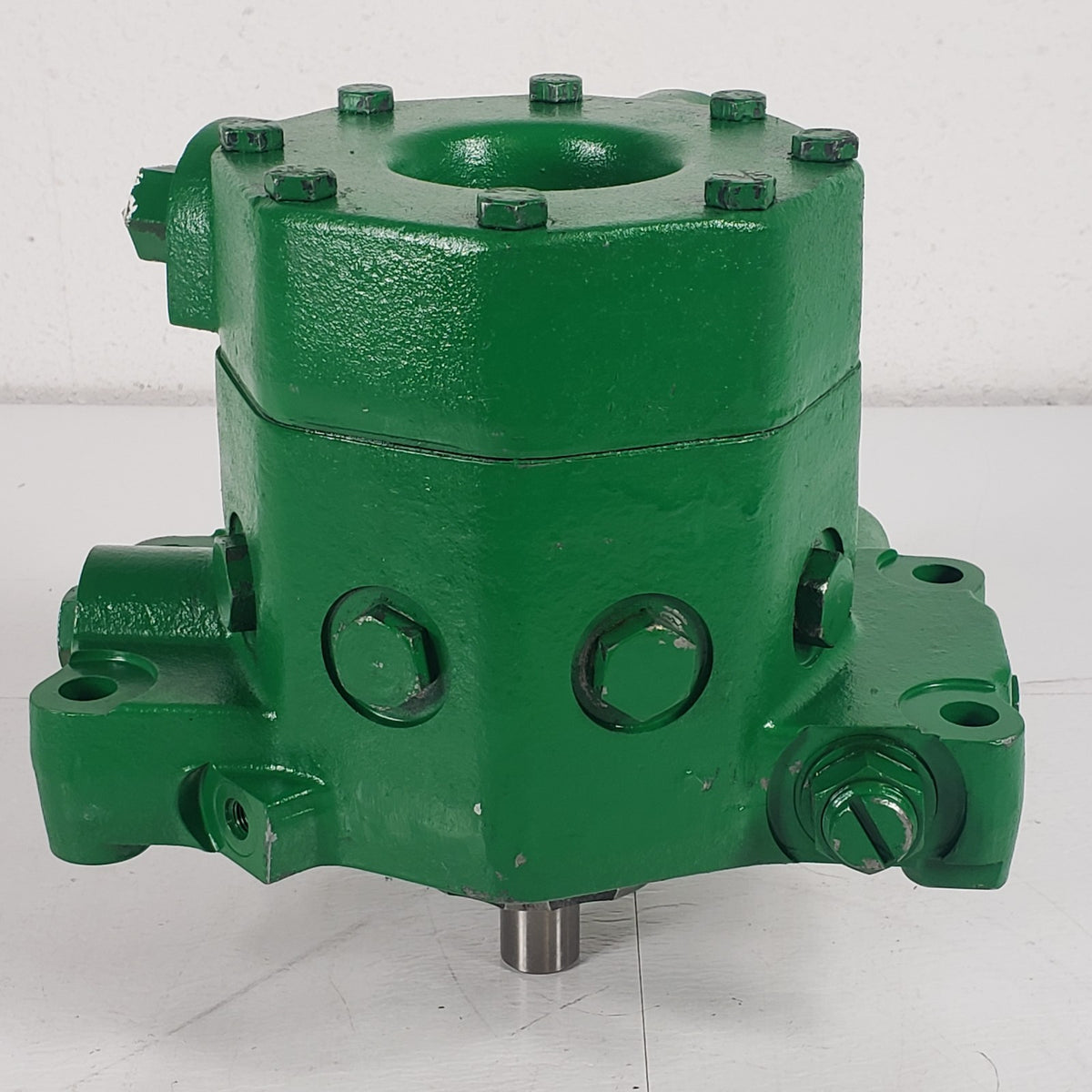 John Deere AR103003 Hydraulic Piston Pump Assembly OEM Green Untested