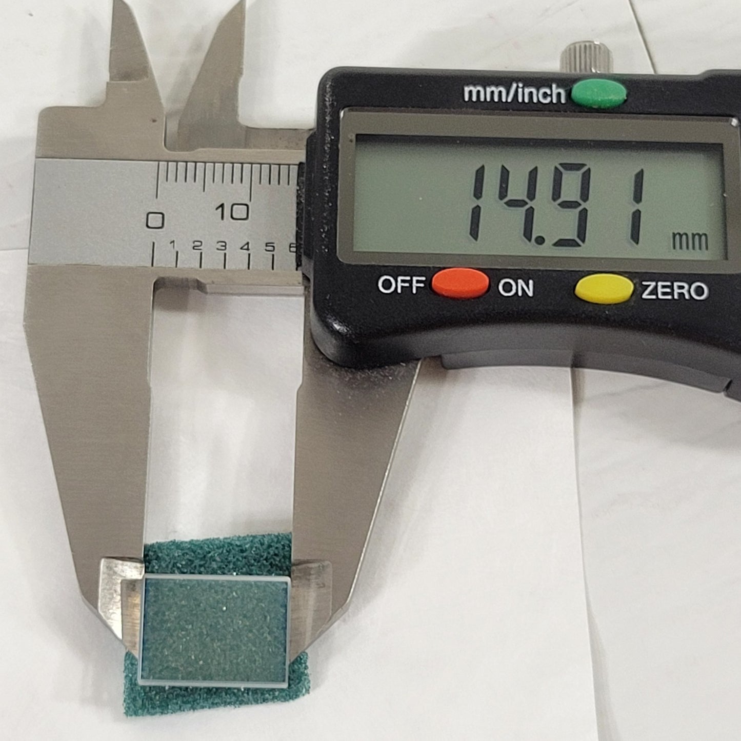 CVI Laser 0-UV-830-0 15x11mm Rectangular Fused Silica 830nm AR Optic