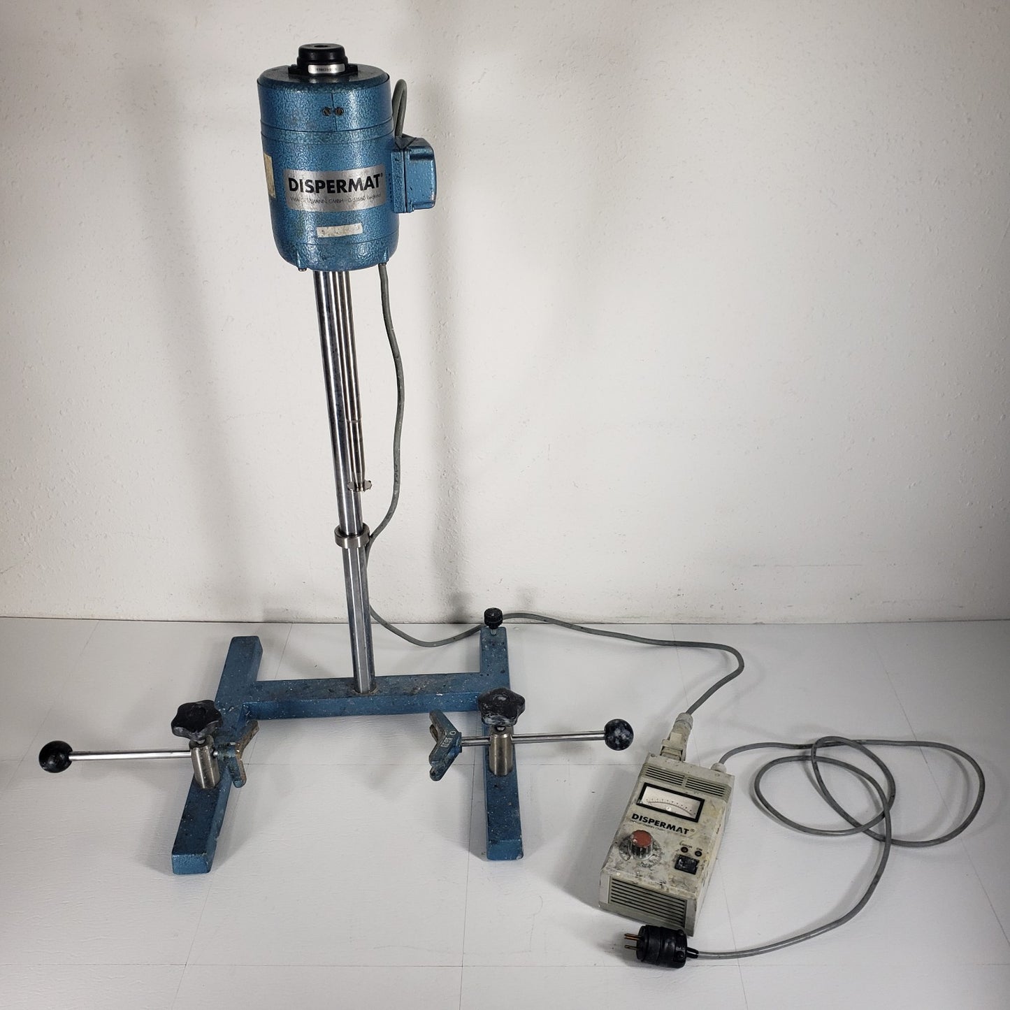 VMA Getzmann DISPERMAT Lab High Shear Disperser Mixer Stand Controller