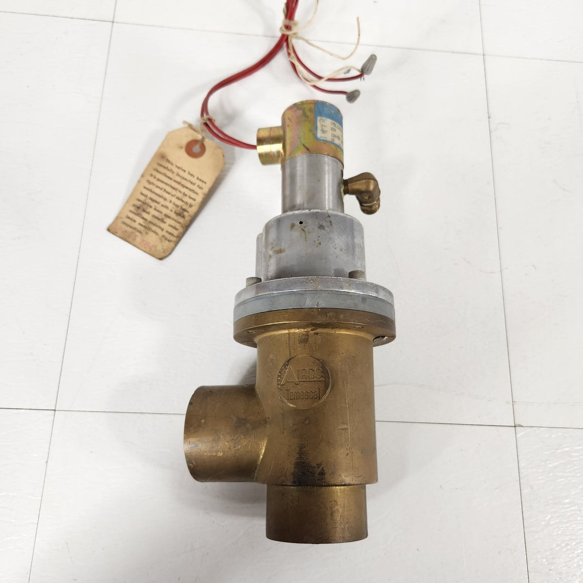 Airco Temescal 1030 1-1/2" FPT Pneumatic High Vacuum Angle Valve Skinner