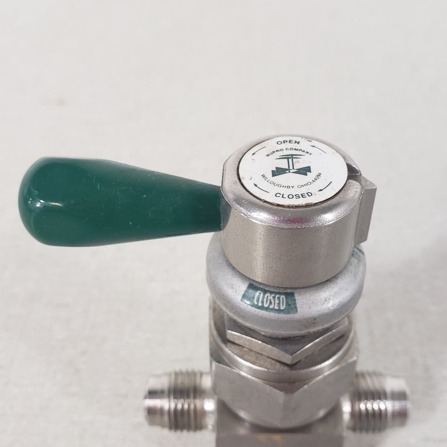 NUPRO SS-DLVCR4 1/4in Male VCR High-Purity Diaphragm Valve Swagelok