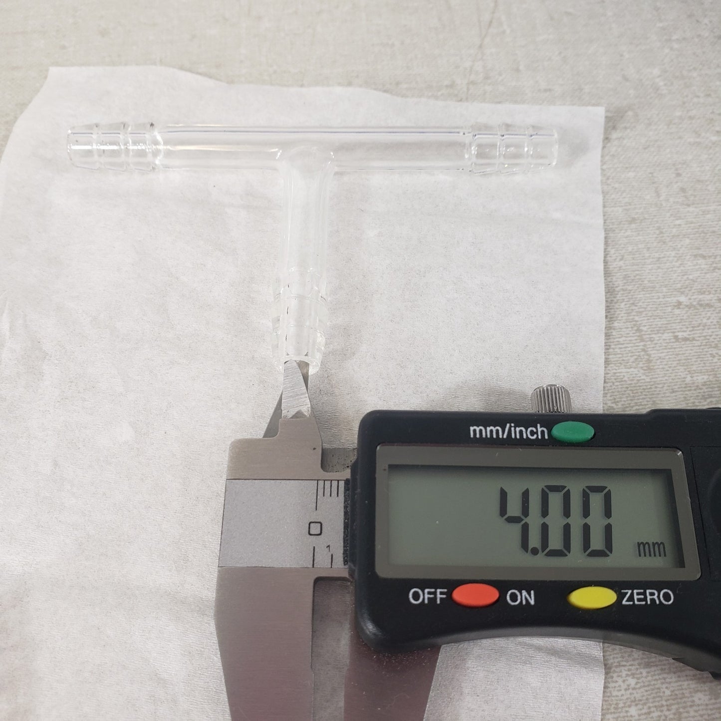 UNBRANDED Borosilicate Glass, 2 3mm Y-Shapes and 2 4mm T-Shapes