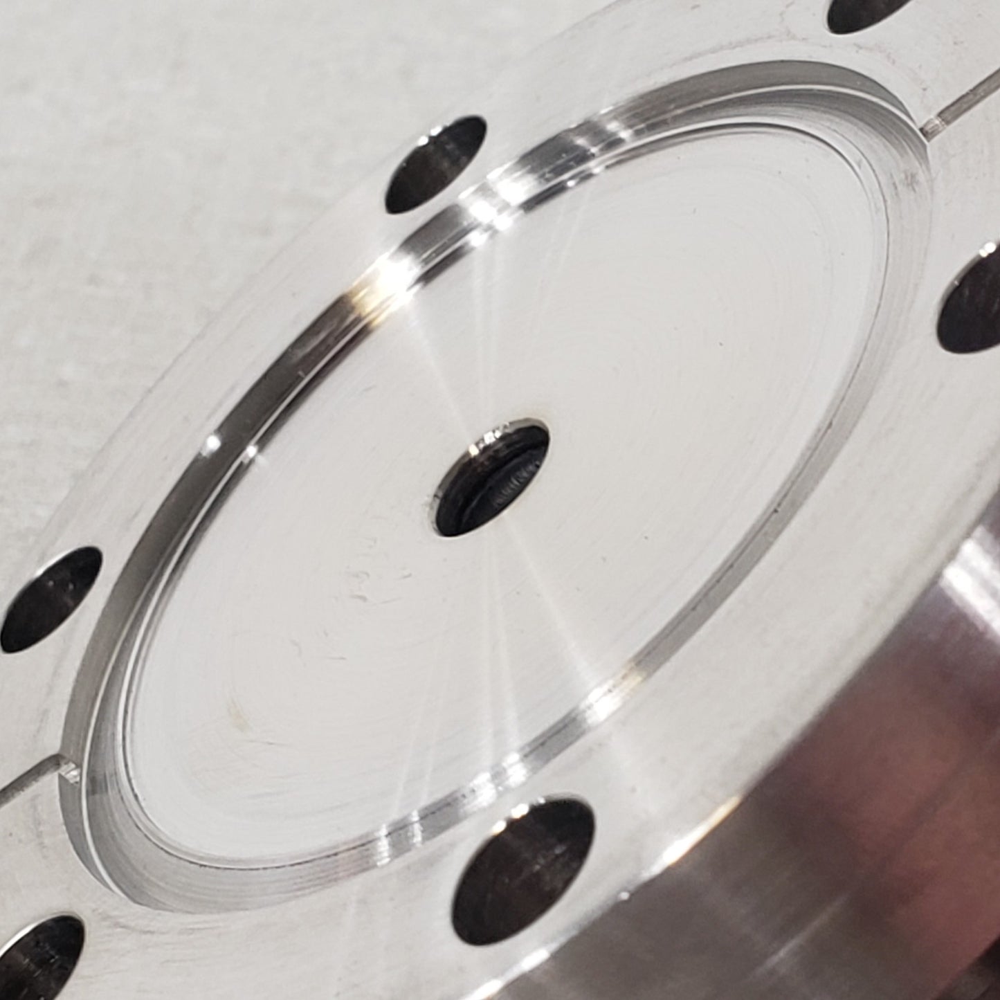 Stainless Steel Ultra High Vacuum Adapter DN35CF 2.75" CF Conflat 1/4" VCR Male