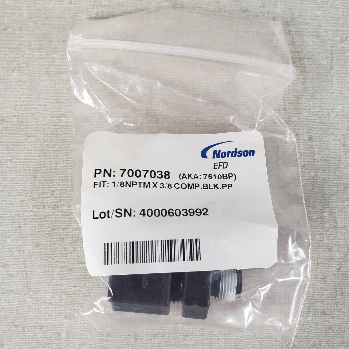 NORDSON EFD 7021271, 7007038, 7021499 Dispensing Valve Tip Kit, Valve Attachment