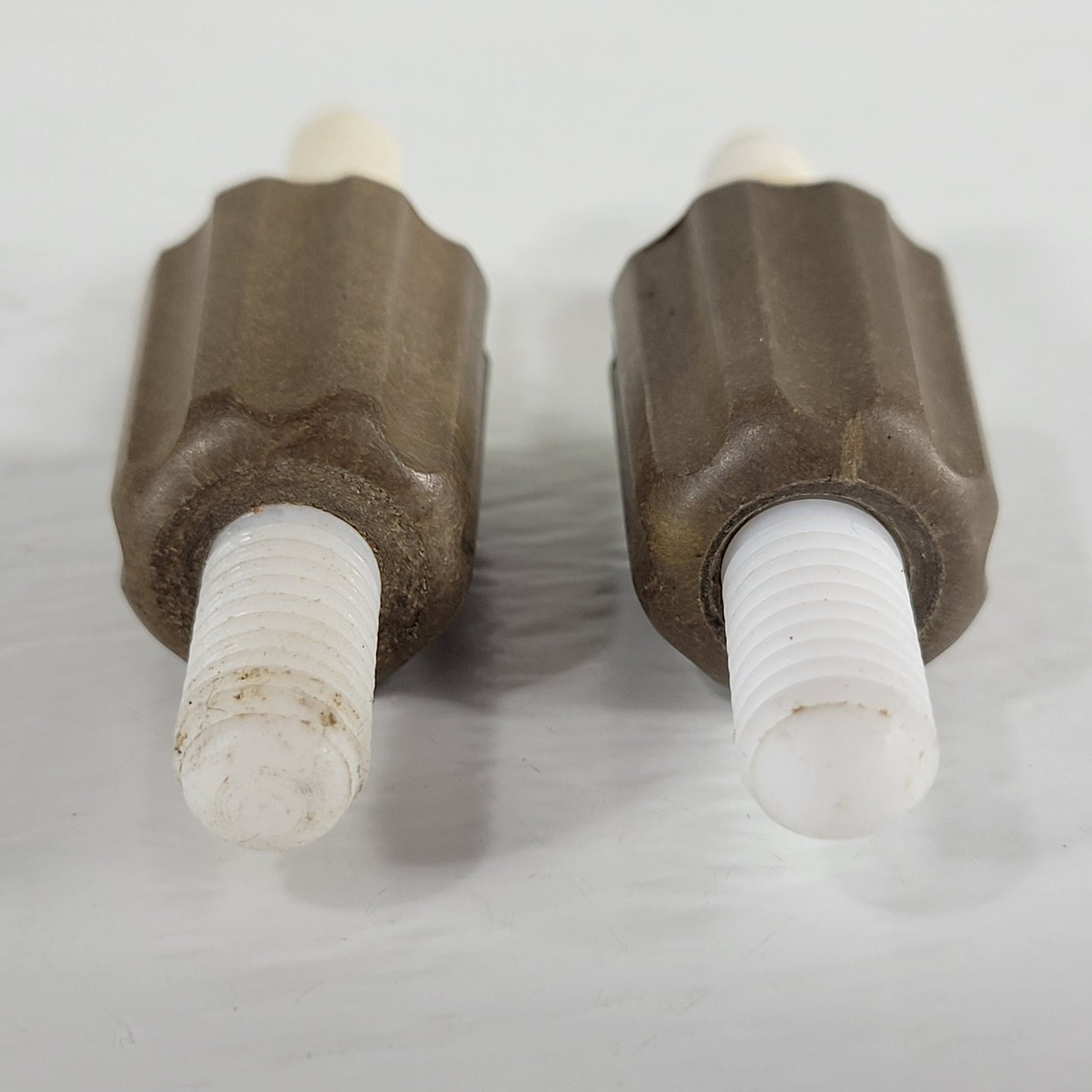 2x Chemglass CG-961-02 0-8mm PTFE Chem-Cap Hi-Vac Valve Plugs Green