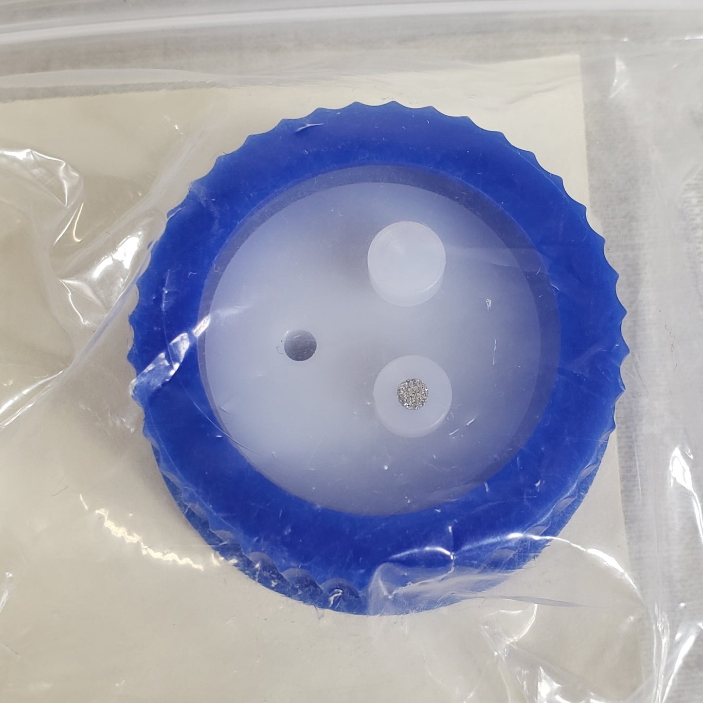 Lot of 4 Shimadzu 220-91411-00 Blue Injection Molded Bottle Cap Assemblies
