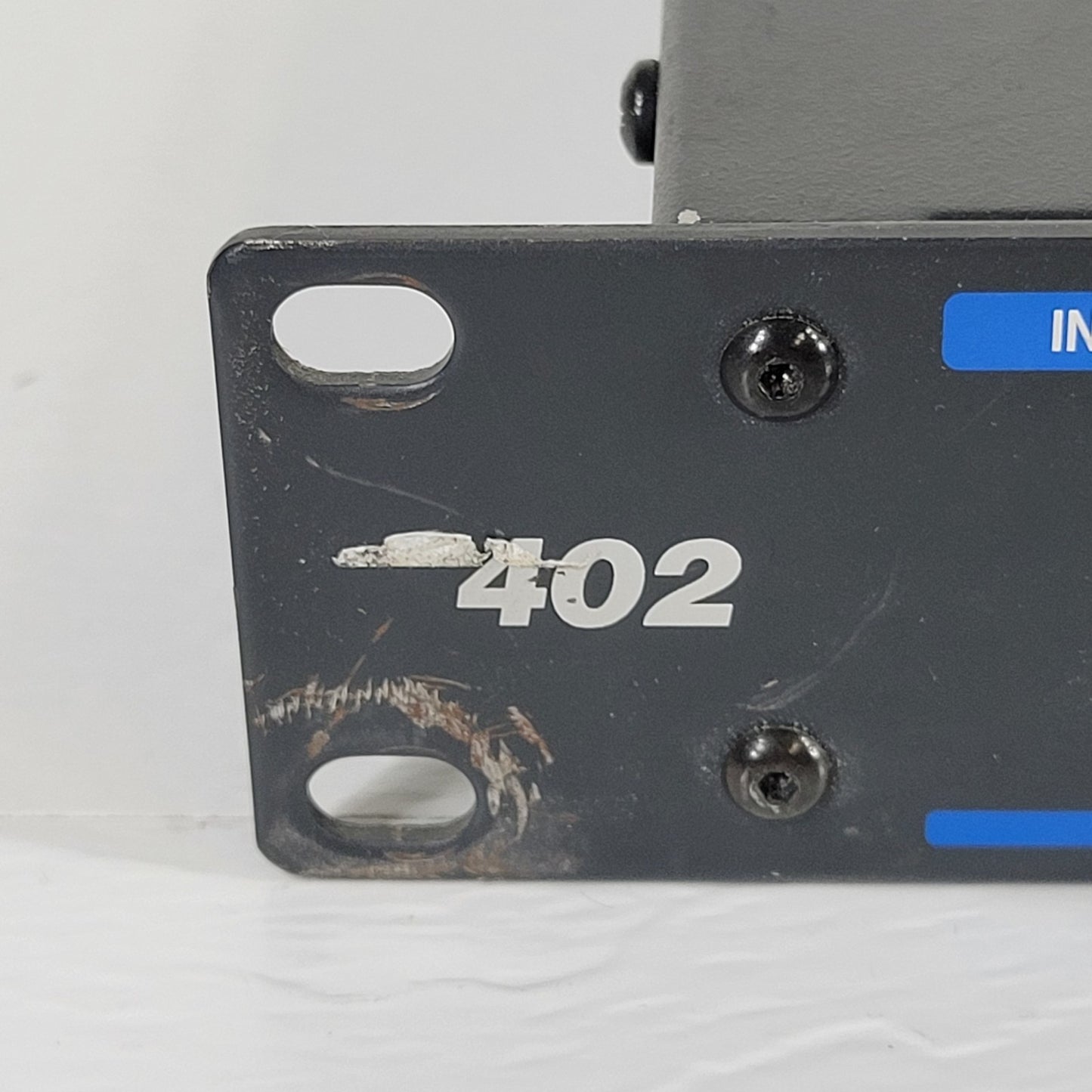 SYMETRIX 402 Dual Output Delay Acoustic Tool, 1 In & 2 Outs XLR and 1/4"