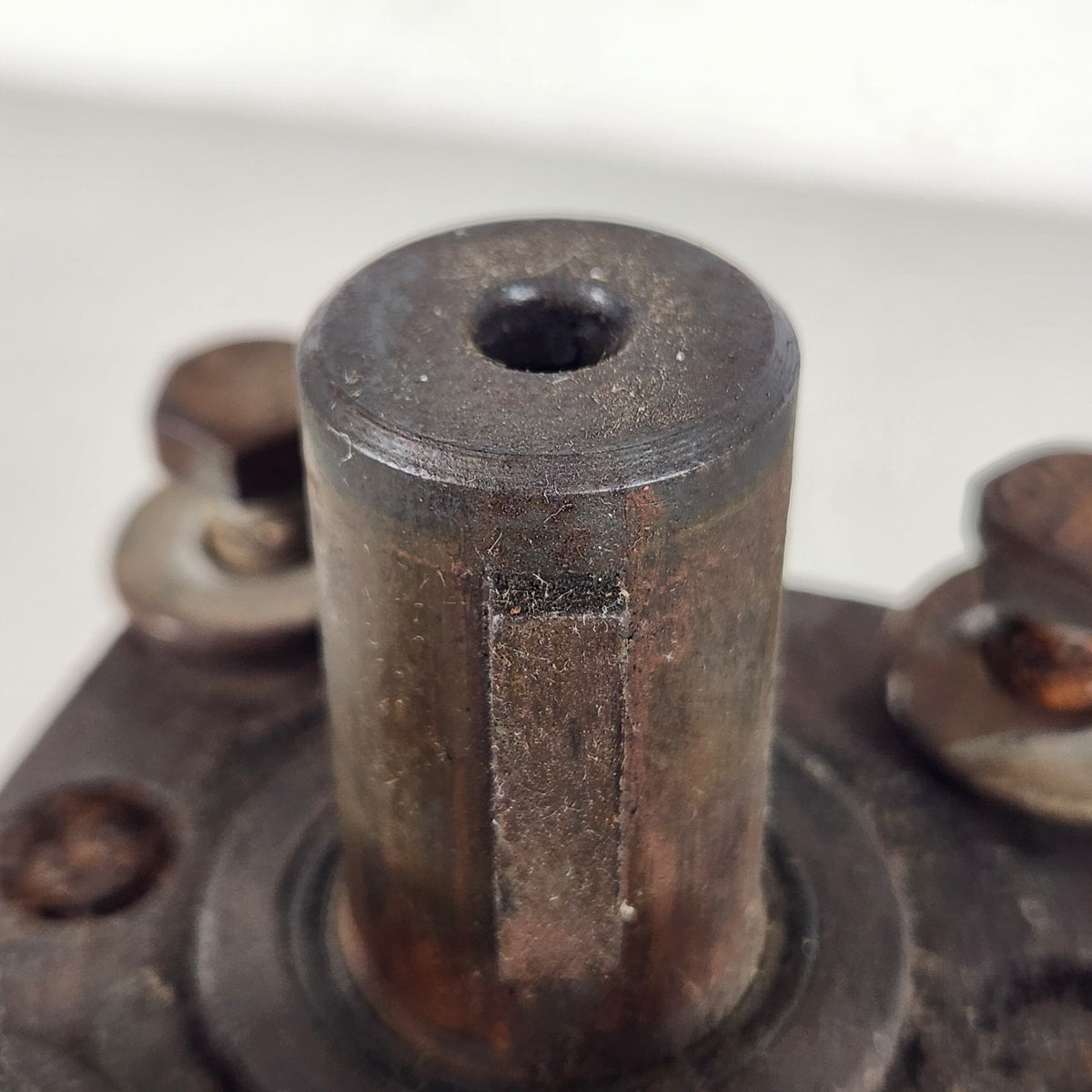 EATON 101-1001-000 Char-Lynn H-Series LSHT Hydraulic Motor Untested