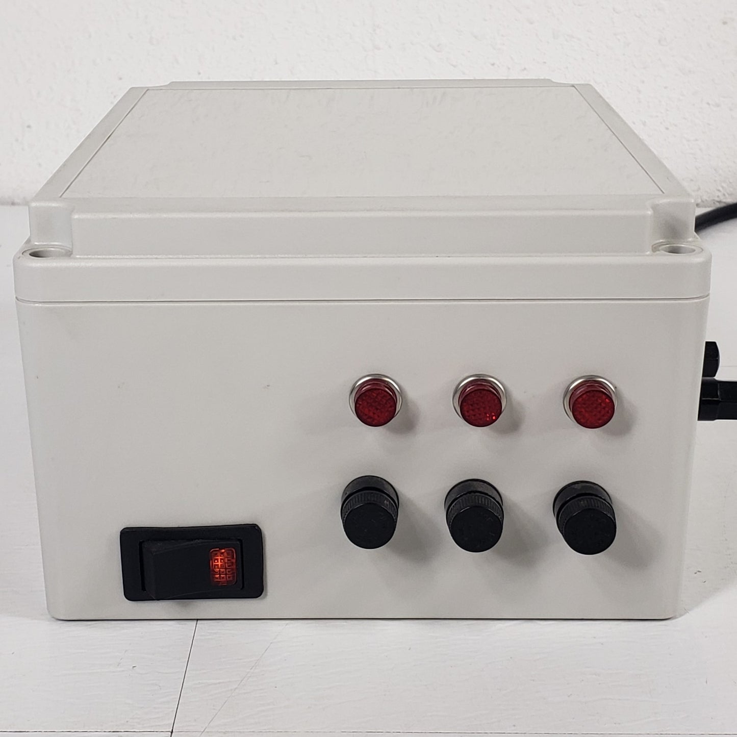 Digital Display Custom Ammeter Measurement Box, Dayton 2UXK6 IEC Contactor