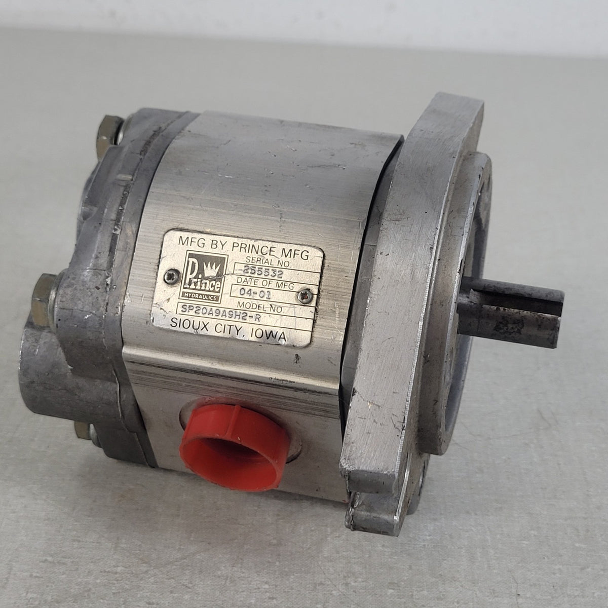 Untested PRINCE SP20A9A9H2-R Hydraulic Gear Pump 0.589 CID 3000 PSI 5/8" Keyed