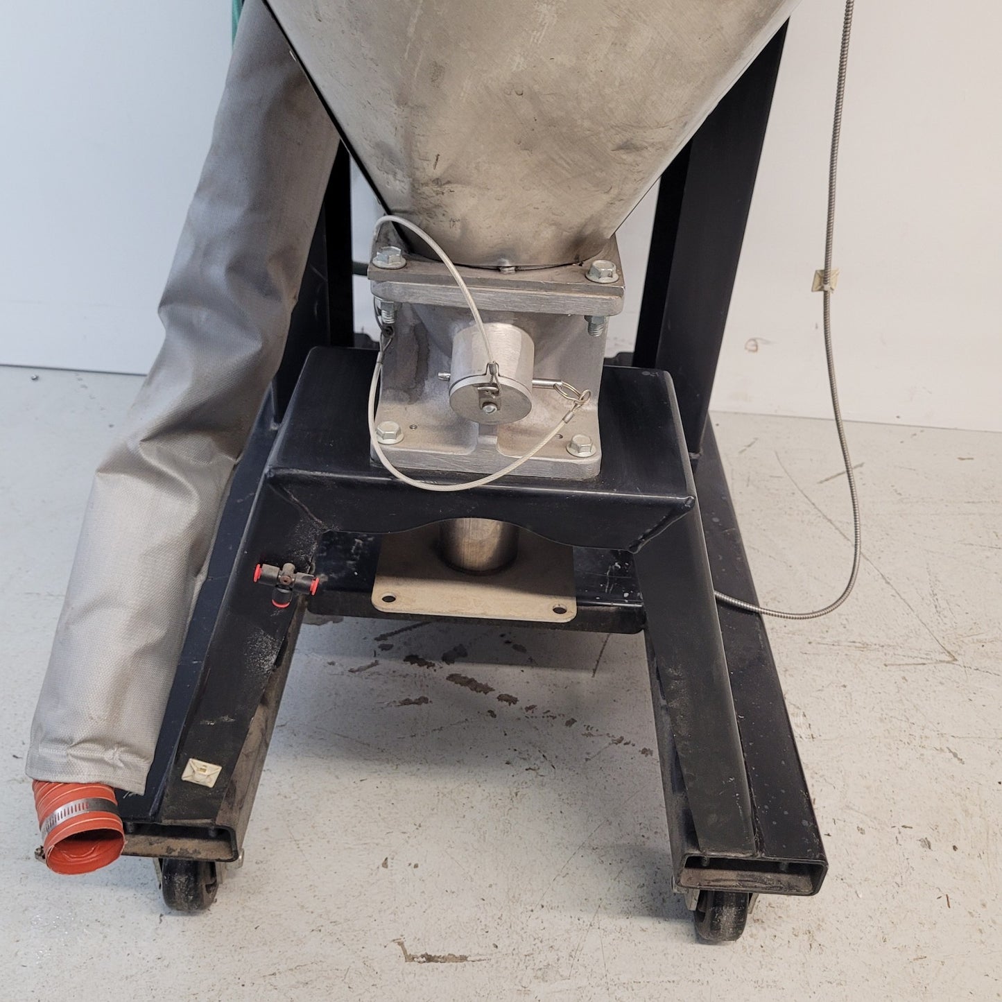 FOR PARTS Conair Franklin SC-15 Portable Carousel Desiccant Resin Material Dryer