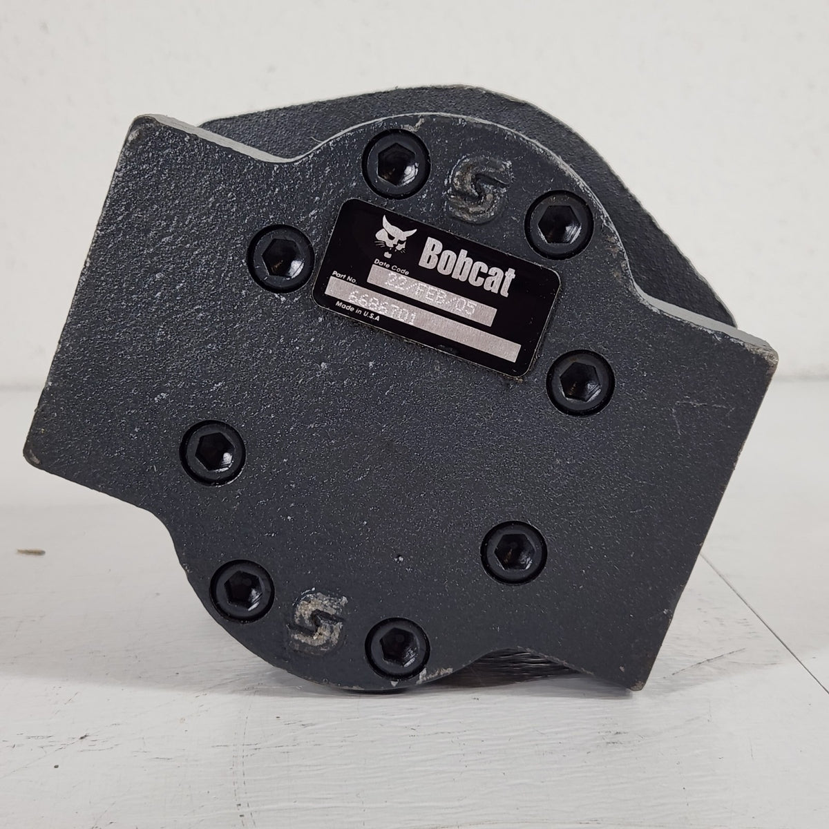 Bobcat 6686701 Single Hydraulic Gear Pump SJC S220 S250 S300 T250 T300 UNTESTED