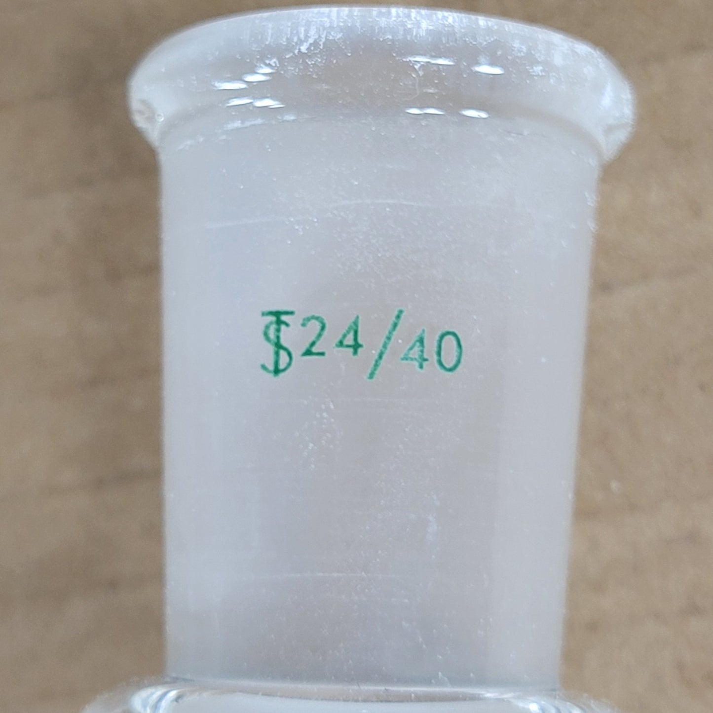 CHIPPED Chemglass CG-1189-21 Chromatography Column w/ Coarse Disc CN 24/40 2" ID
