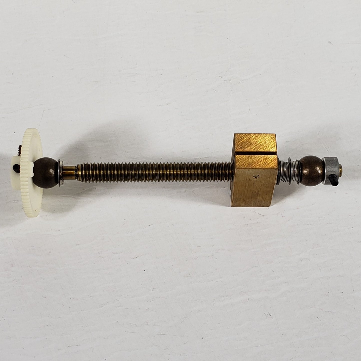 Perkin Elmer Lambda 3B UV/Vis Spring-Loaded Optical Mirror Mount Assembly