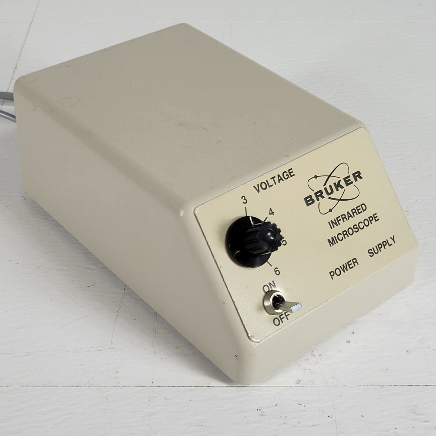 BRUKER Infrared Microscope Power Supply, 3-6V, CEE 7/7 European Style Plug