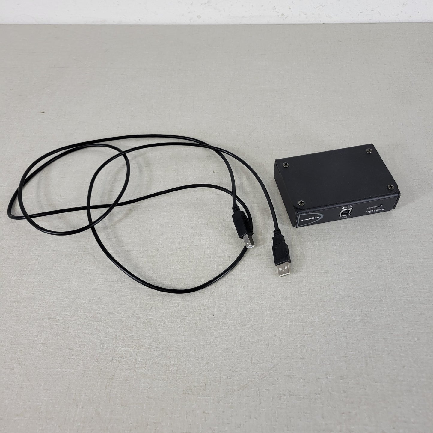 VADDIO 9981105039 Quick-Connect USB Mini, 24V DC, USB Type-A To Type-B