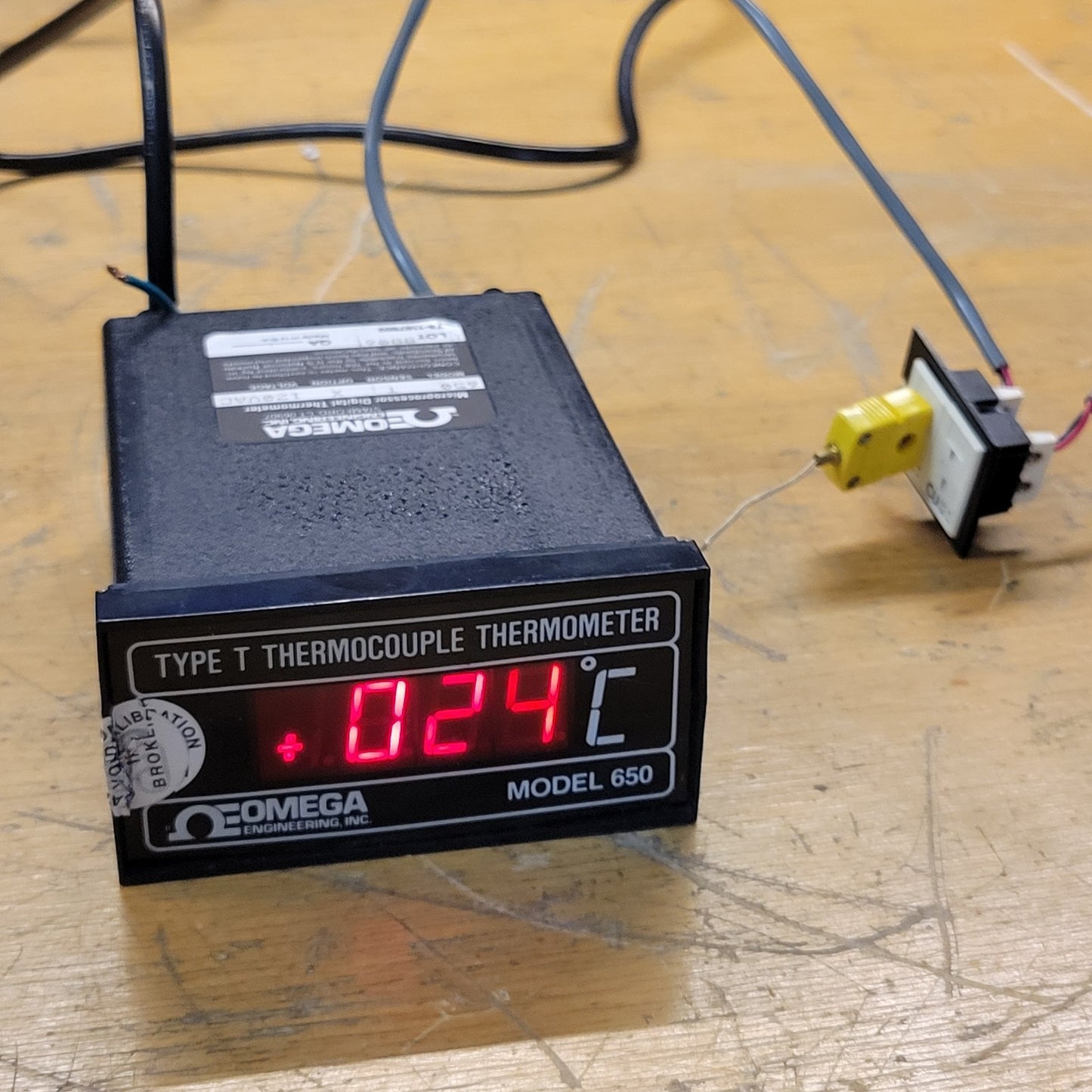 TESTED OMEGA 650-T-X Type T Thermocouple Digital Thermometer 120VAC