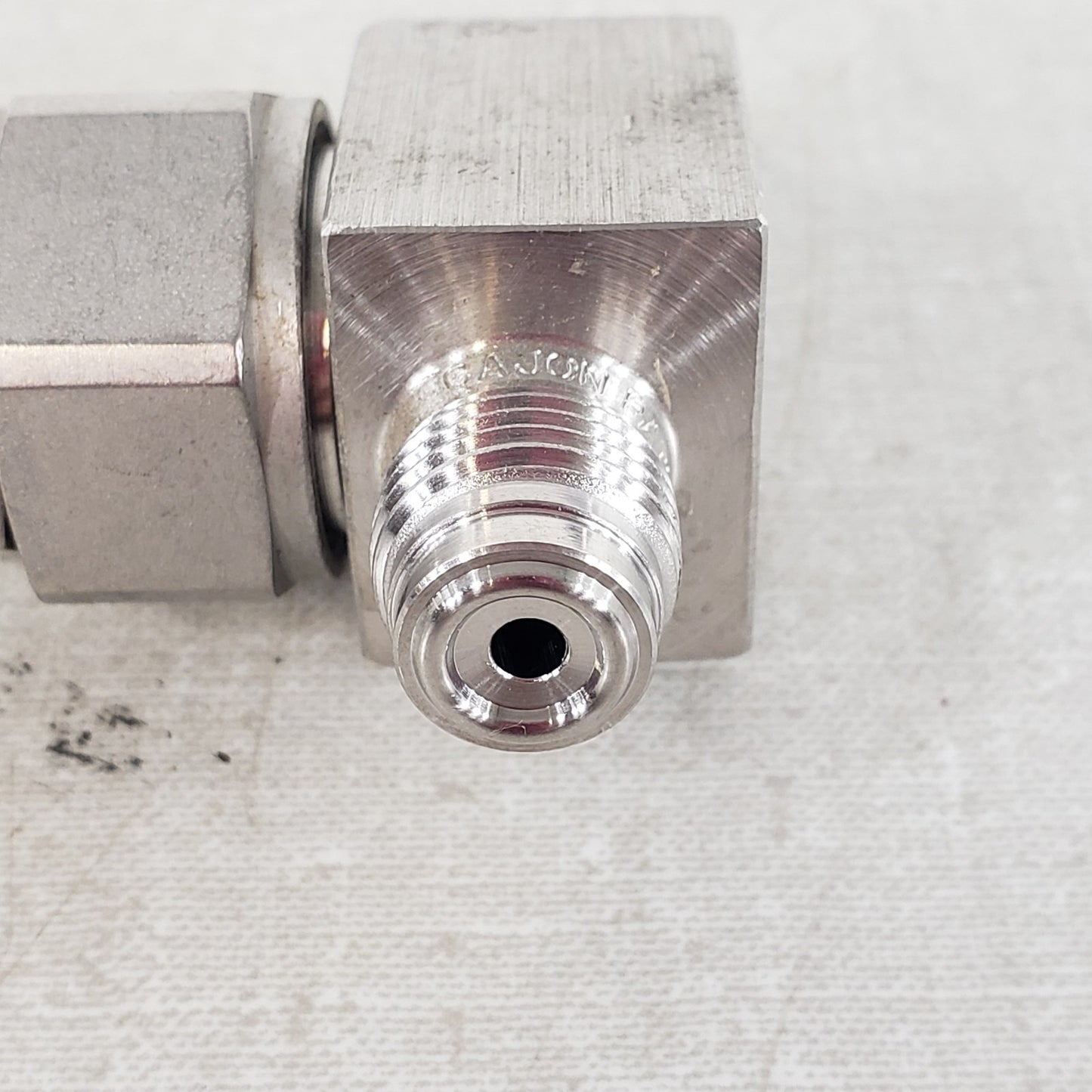 Swagelok NUPRO SS-4BMG-VCR Metering Bellows Valve 1/4in Male VCR