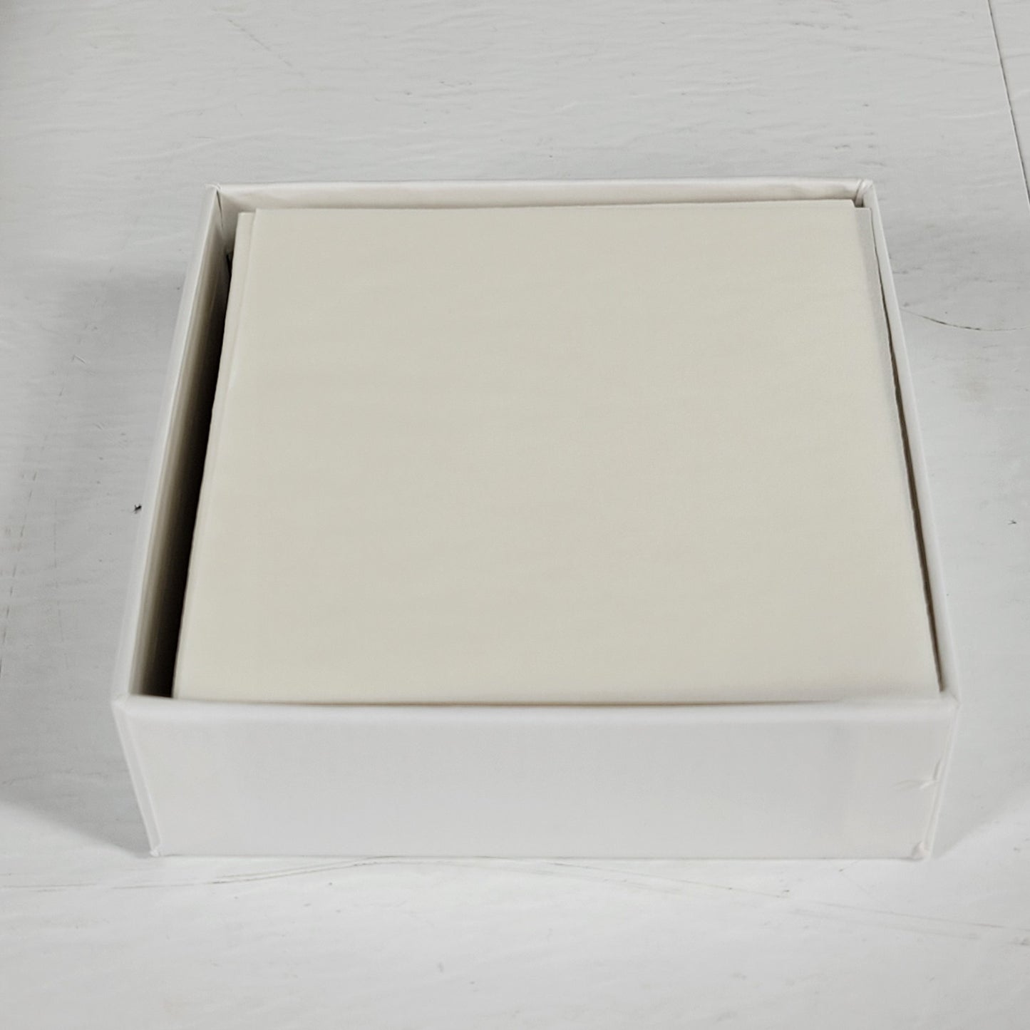 VWR 12578-121 Weighing Paper 3x3 Inches, 500 Pack, New Open Box