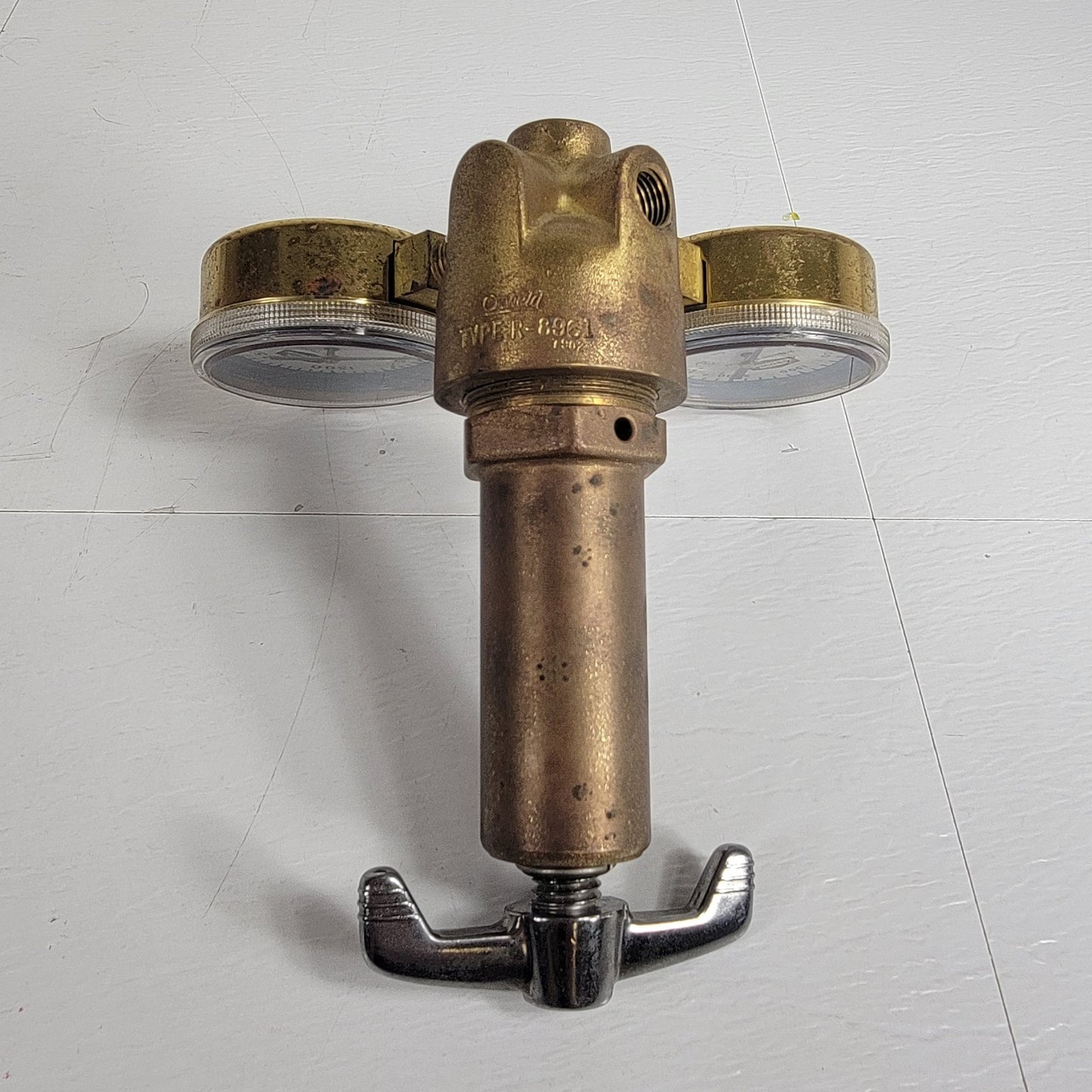 Union Carbide Purox R-9861 CGA-580 Inert Gas Regulator Dual Gauge Brass