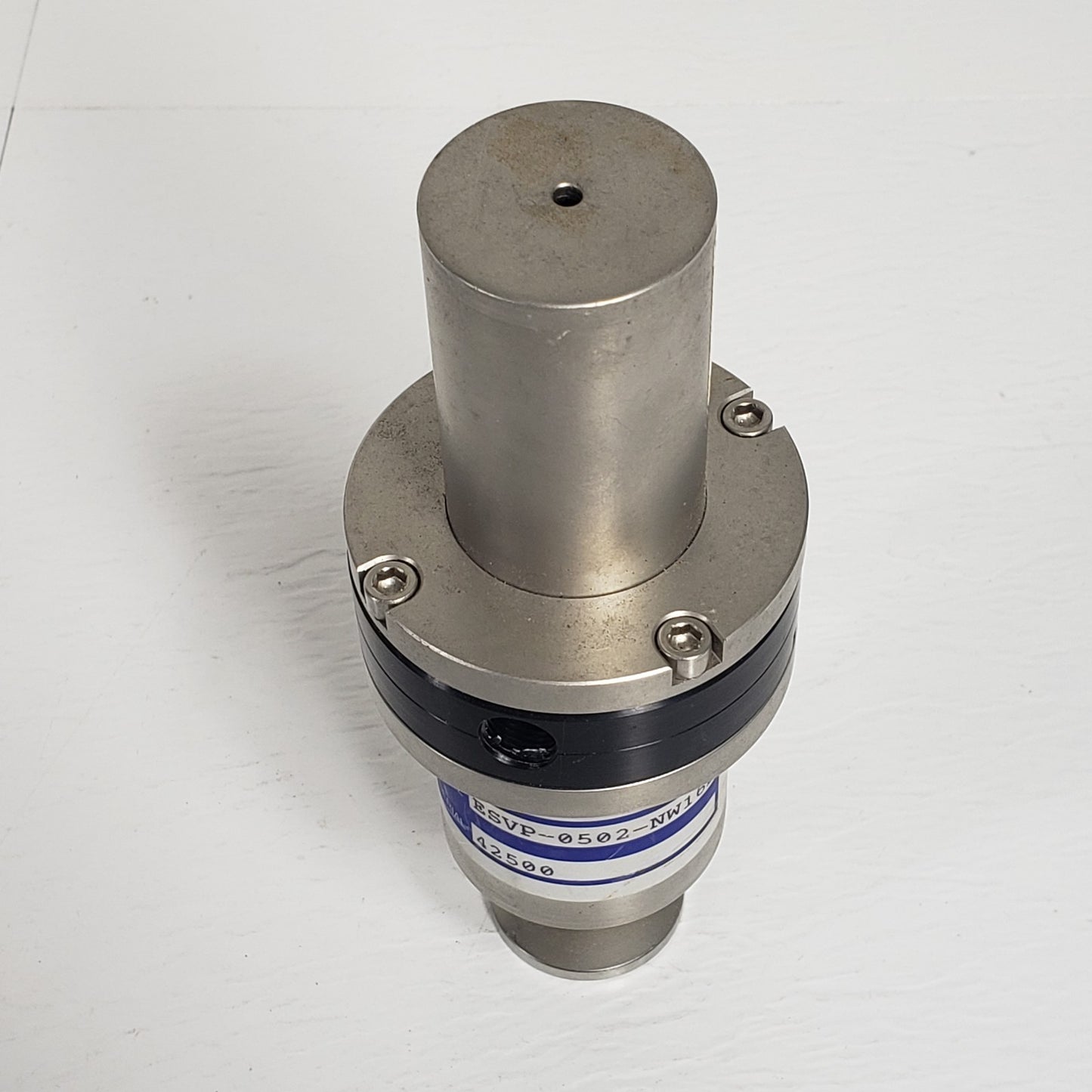 Nor-Cal Products ESVP-0502-NW16B 2-Way Pneumatic Angle Valve KF16 NW16 QF16