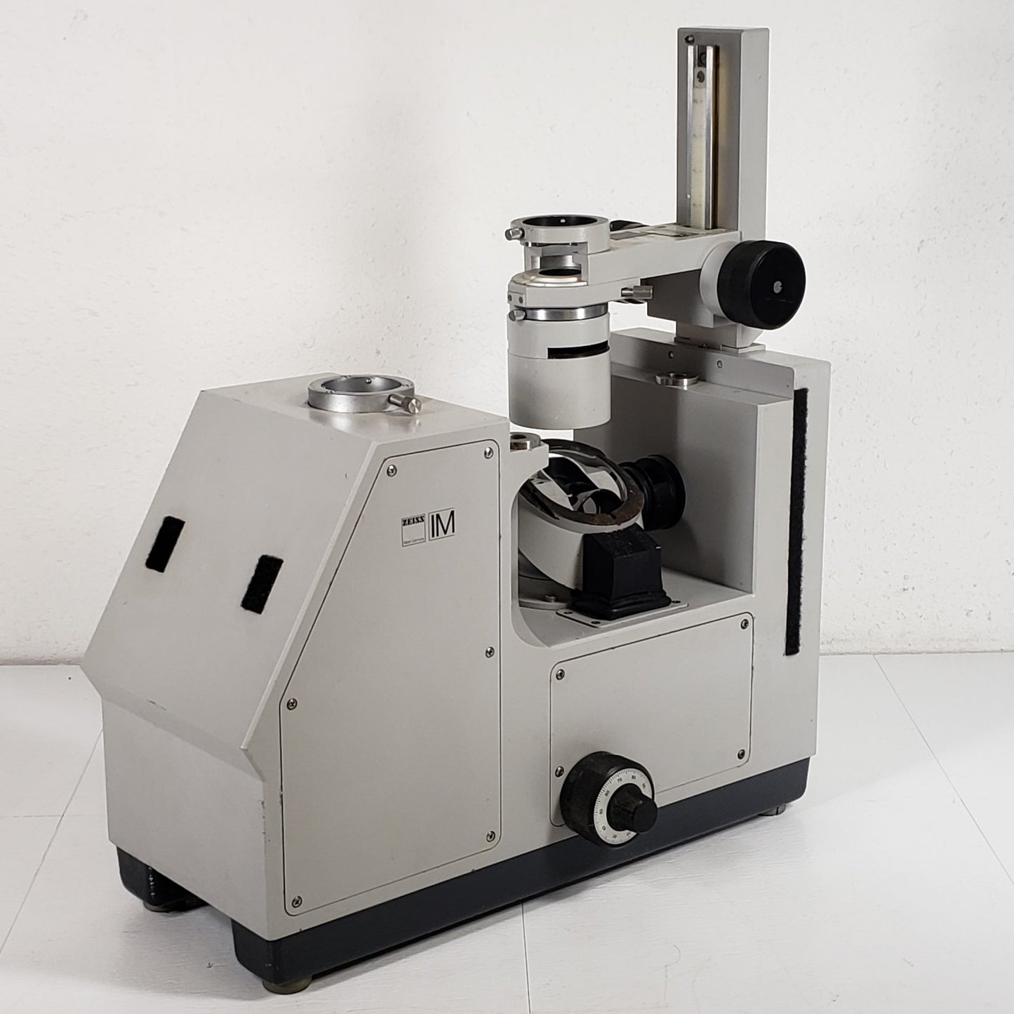 Carl Zeiss IM Vintage Inverted Microscope Stand Body w/ Stage Adjustment